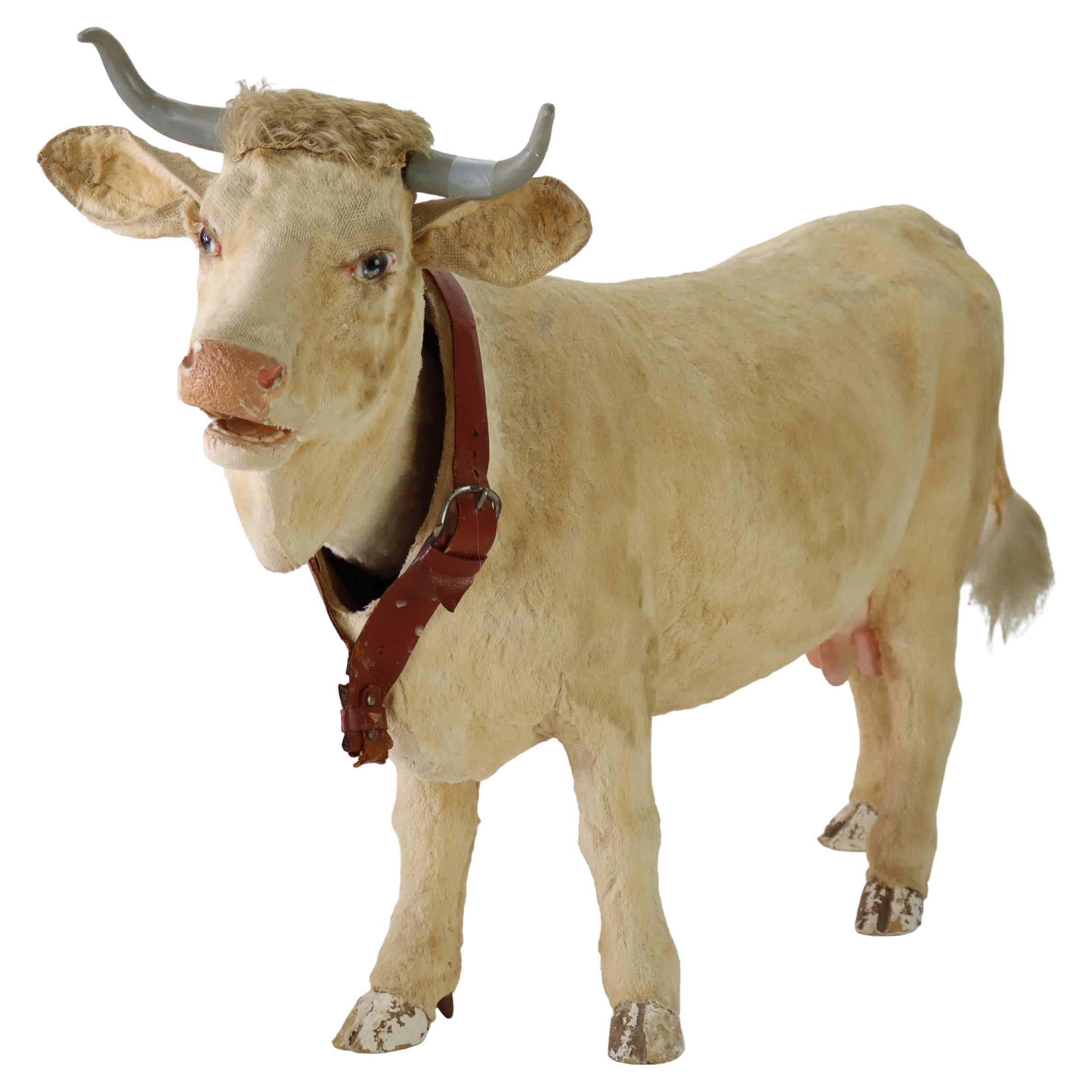 Antico meccanismo a orologeria tedesco Automataton pubblicitario Mucca da latte che annuisce in vendita