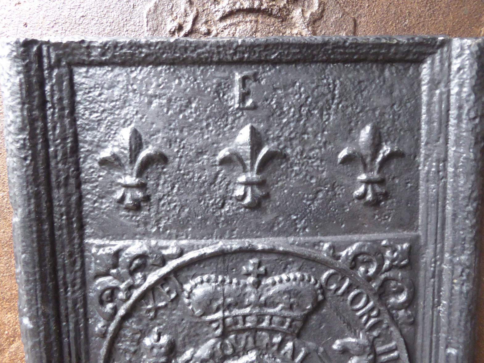 Plaque de cheminée allemande ancienne / crédence arrière, 17e-18e siècle Bon état - En vente à Amerongen, NL