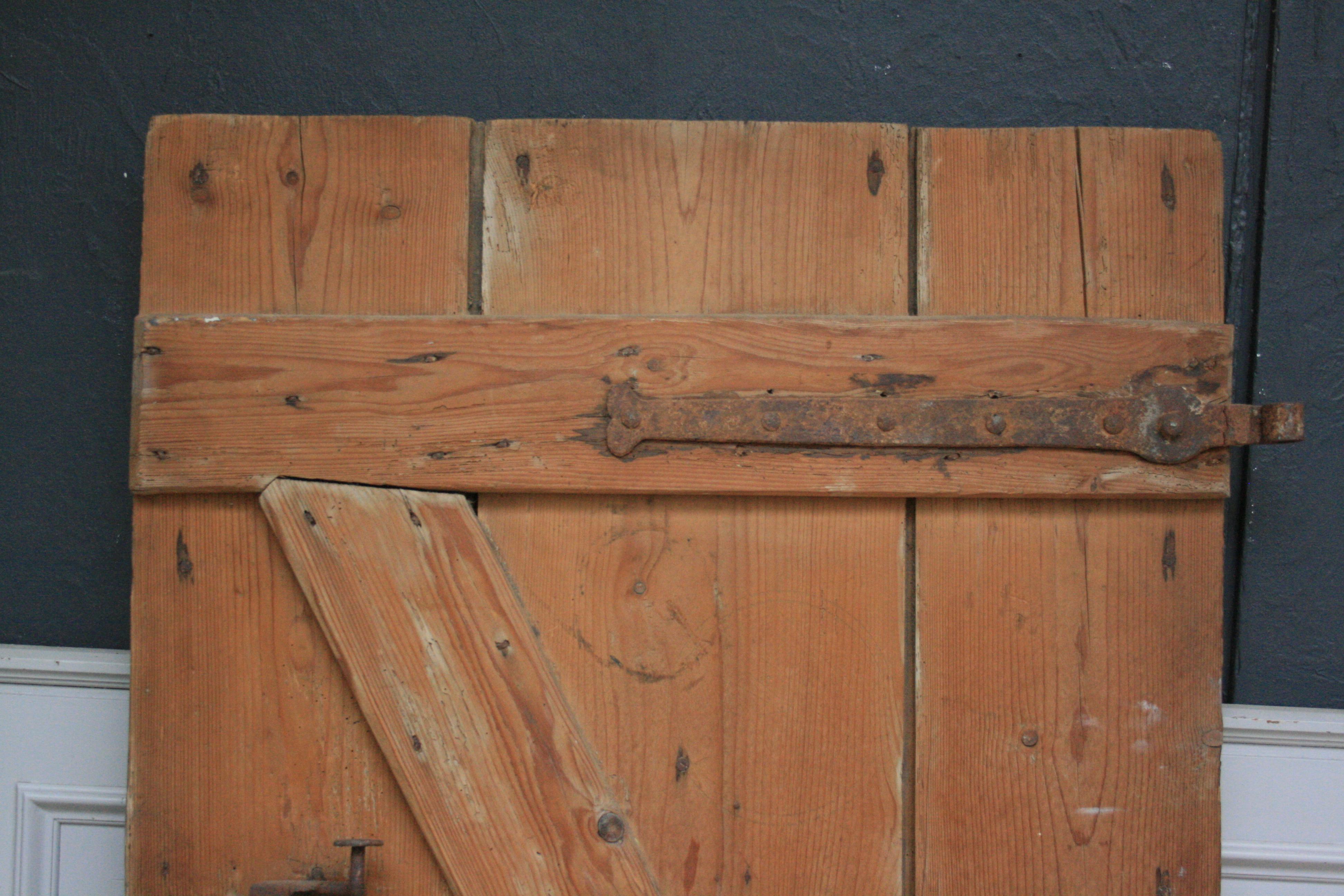 Hand-Crafted Antique German Door Made of Oak and Fir Wood For Sale