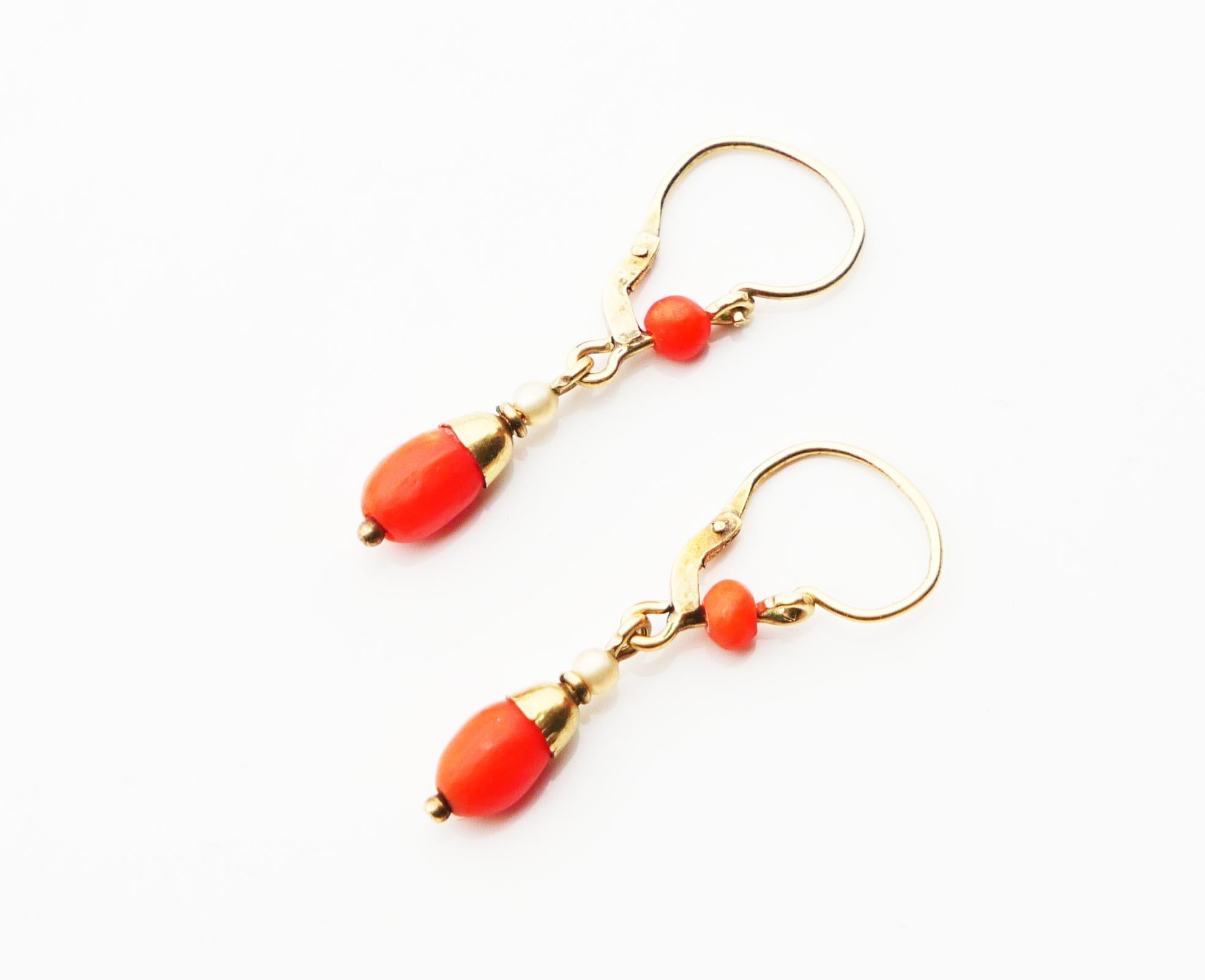 Cabochon Antique German Earrings natural Red Coral Seed Pearls solid 585/14K Gold / 0.9gr For Sale