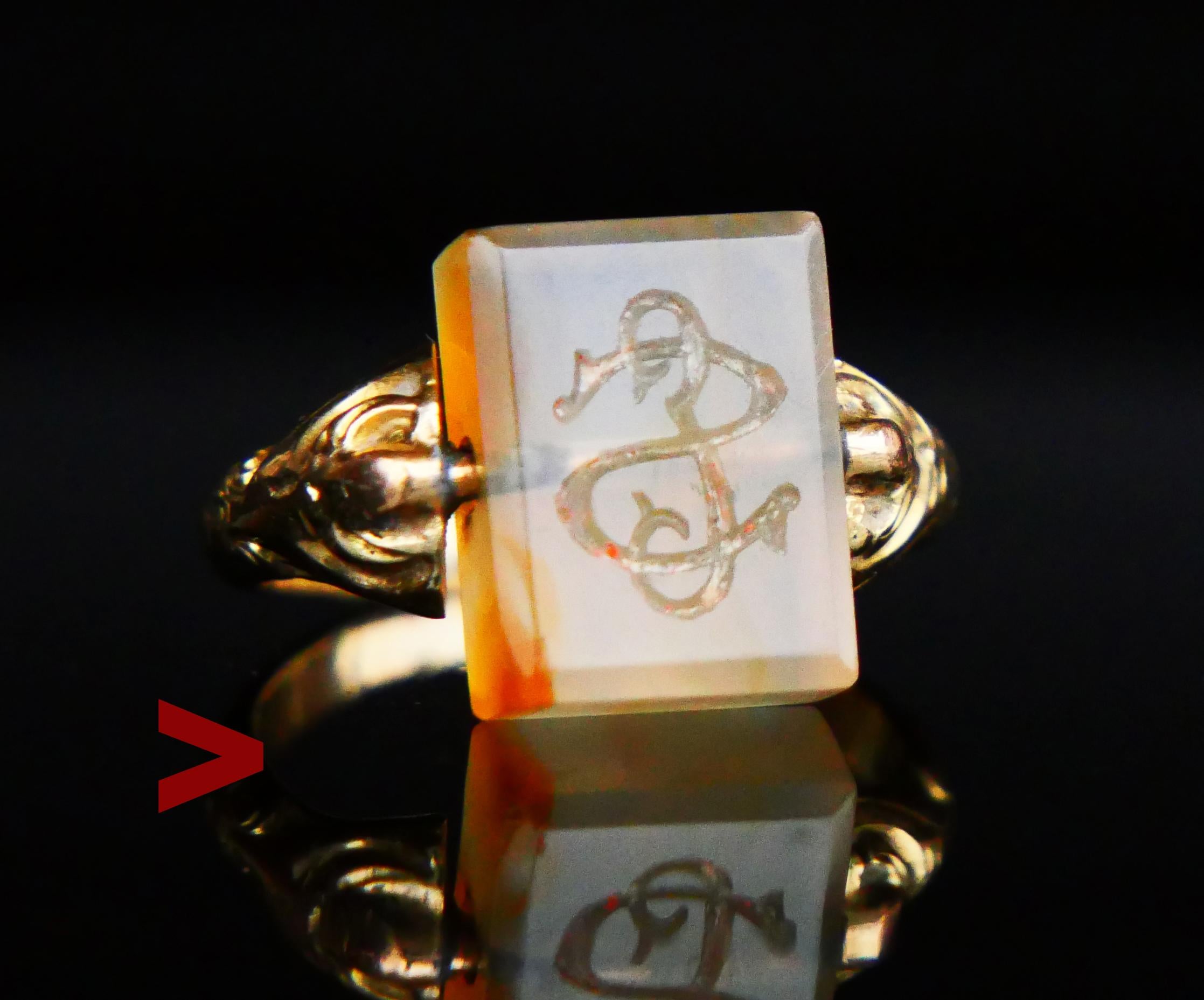 Empire Antique German ES/SE Signet Swivel Ring Chalcedony solid 14K Gold Ø 3.5US /2.5gr For Sale