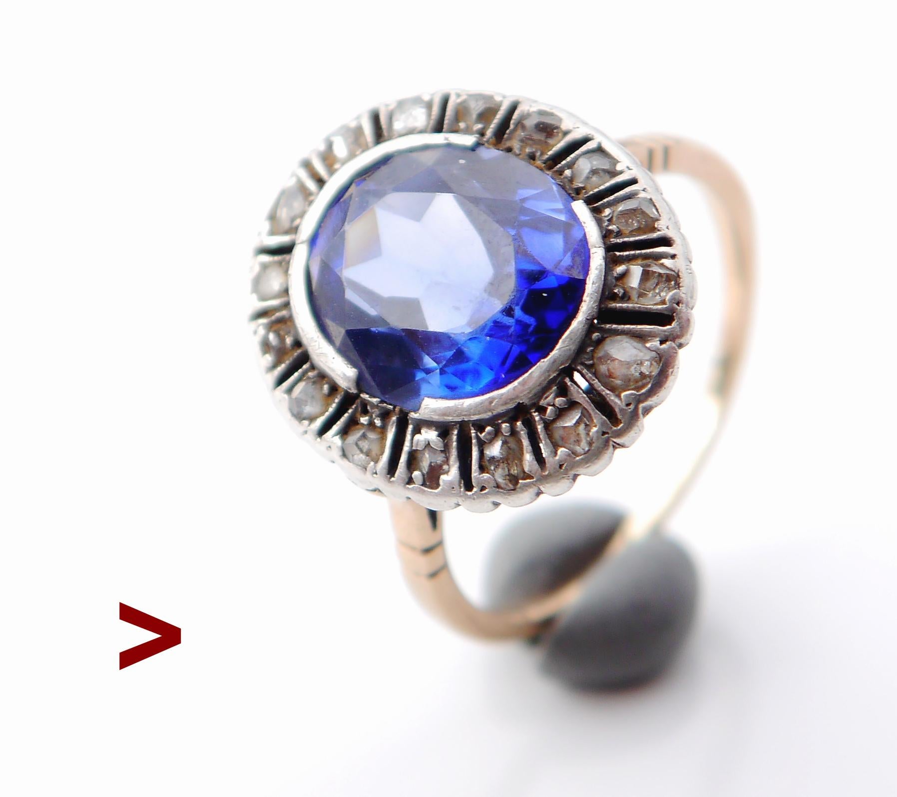 Art Deco period German Halo Ring, band in solid 14K Rose Gold with top of the crown in Silver holding lab made Blue Sapphire and 16 rose cut Diamonds.

Not hallmarked, tested 14K, German made ca 1900 s - 1930s.

Sapphire of medium intensity Blue ,