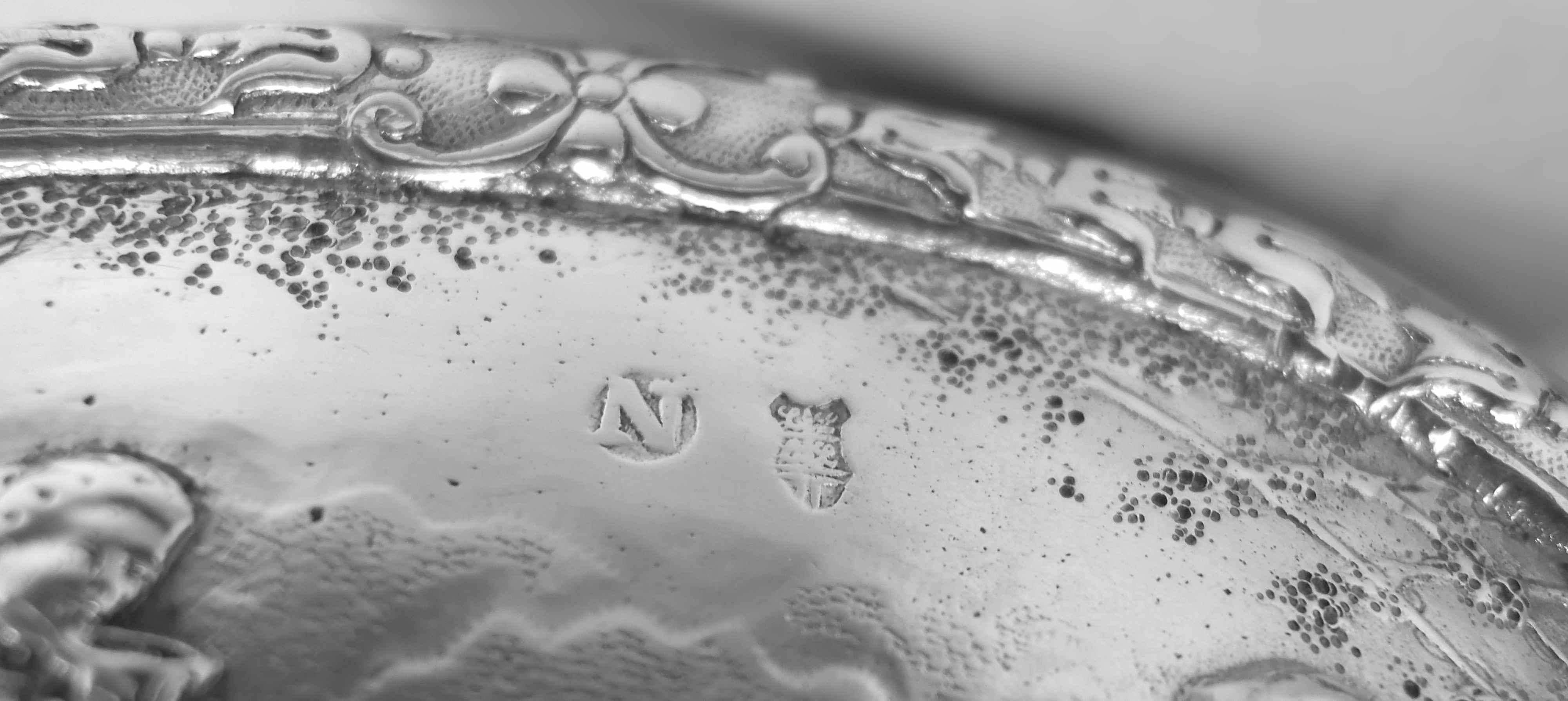 Antica scatola d'argento rococò tedesca di Hanau in vendita 3