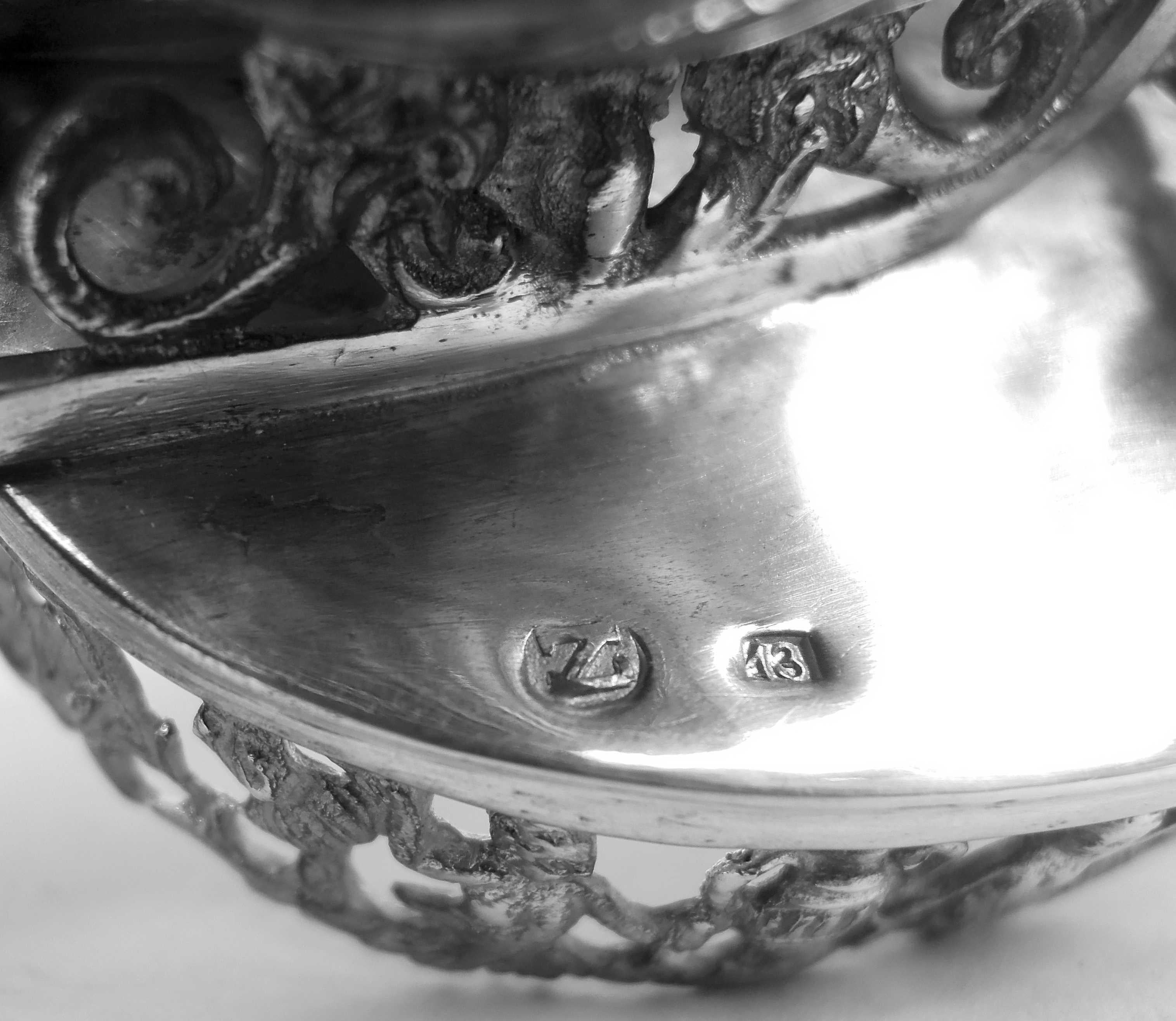 Antico sale aperto tedesco Hanau rococò in argento con slitta trainata da cavalli in vendita 2