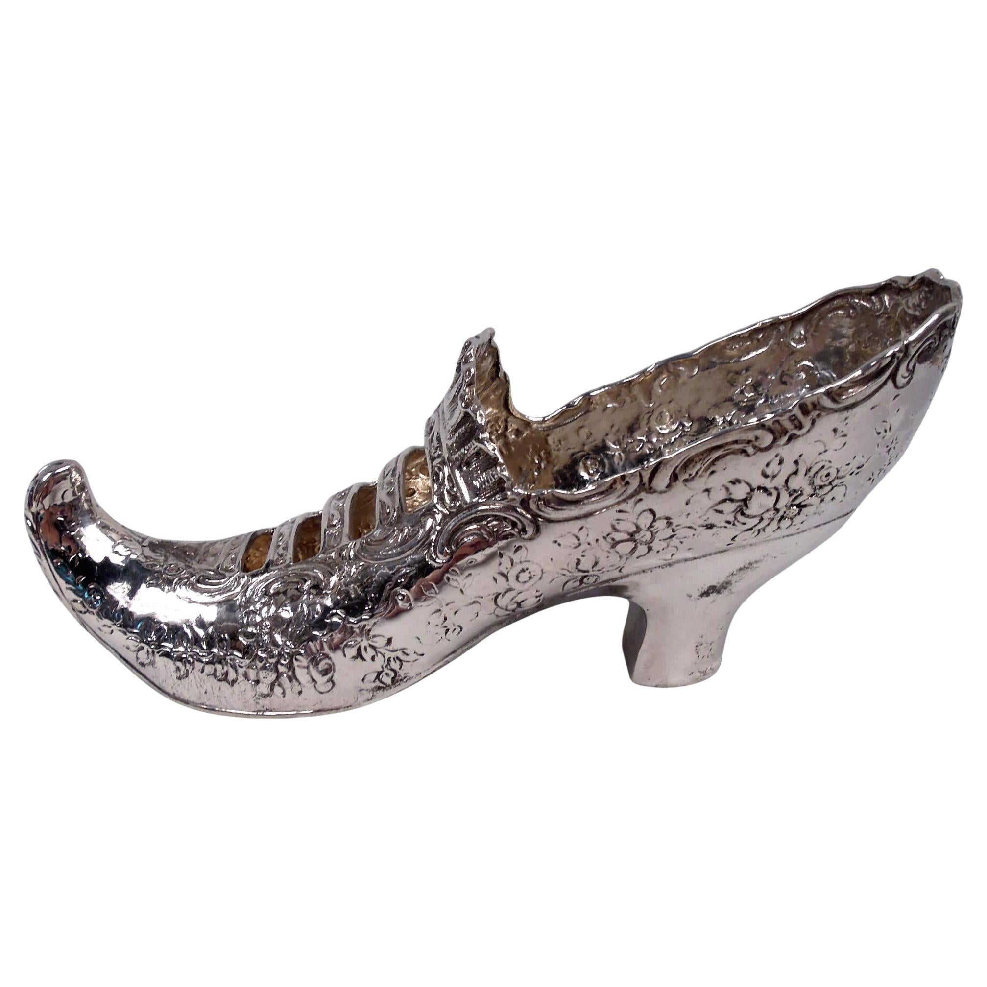Antico ornamento per scarpe da donna in argento rococò tedesco di Hanau in vendita