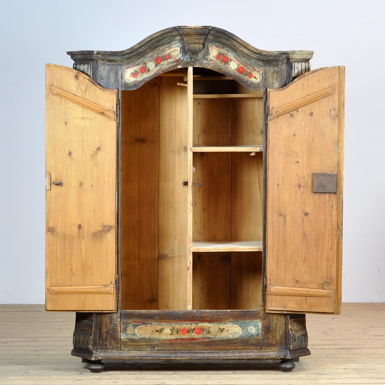 Antique German Hand Painted Cabinet, Anno 1812 In Good Condition For Sale In Amsterdam, Noord Holland