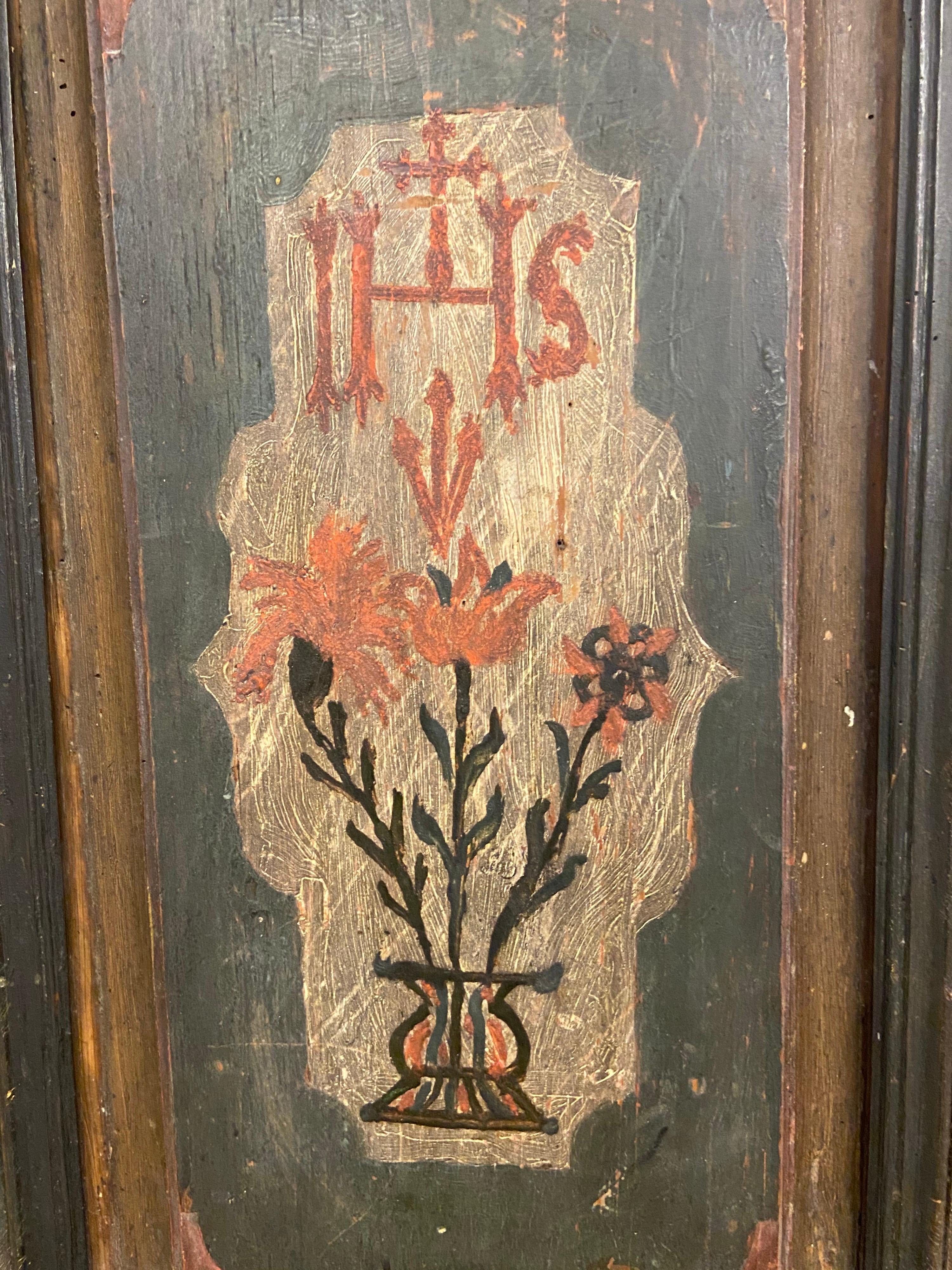 A beautiful armoire from Germany, circa 1820.

This wardrobe is a solid pine and is hand painted in a very good condition.