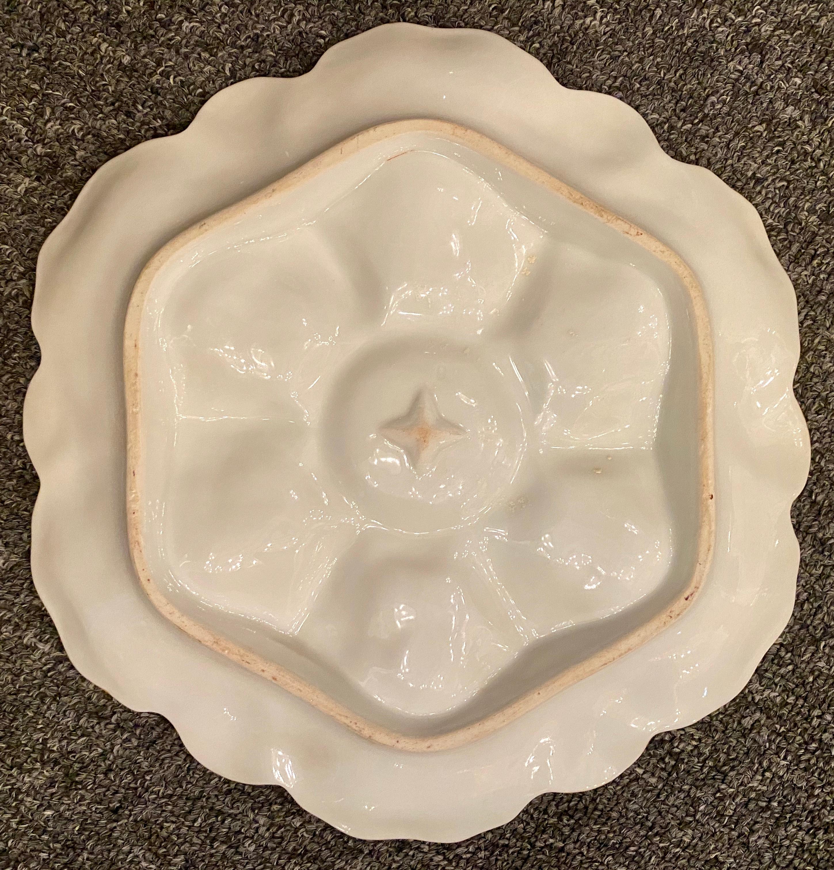German Hand-Painted Shell Motif Molded Porcelain Oyster Plate, circa 1870 1