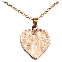 Vintage German Heart Locket Pendant solid 18K / 5 gr