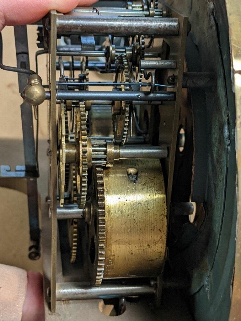 Antike deutsche Junghans Freischwinger Freischwinger-Wanduhr aus Nussbaumholz 3