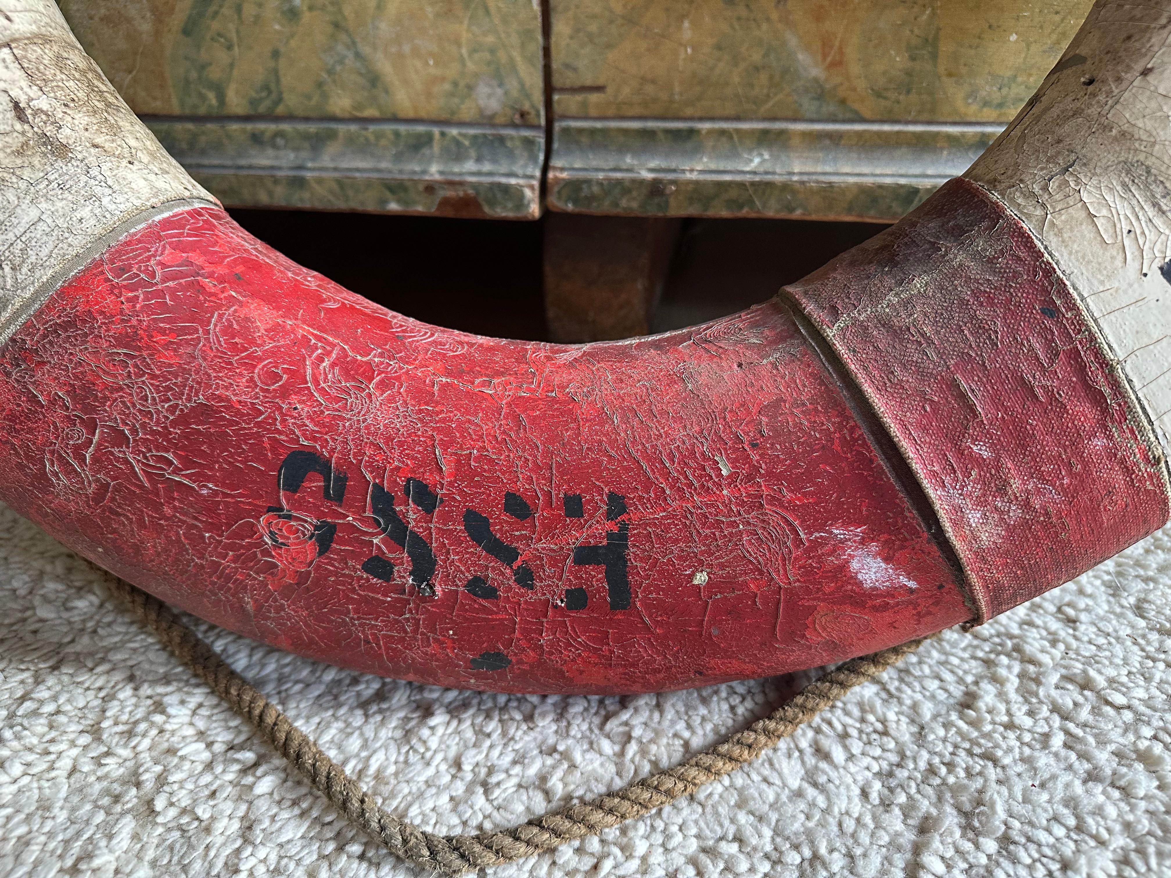 Antike deutsche Rettungsboje mit starker Patina - Anfang 20. im Angebot 1