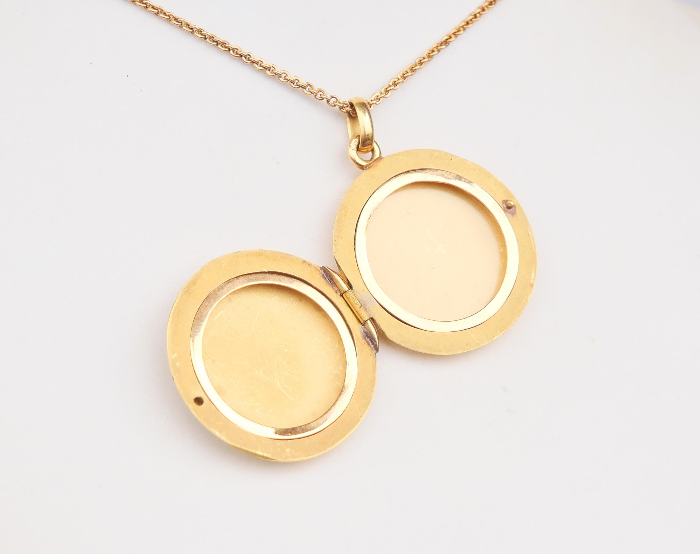 Antiker Medaillon-Anhänger  Floral Emaille massiv 18K Gelbgold / 10gr im Angebot 2