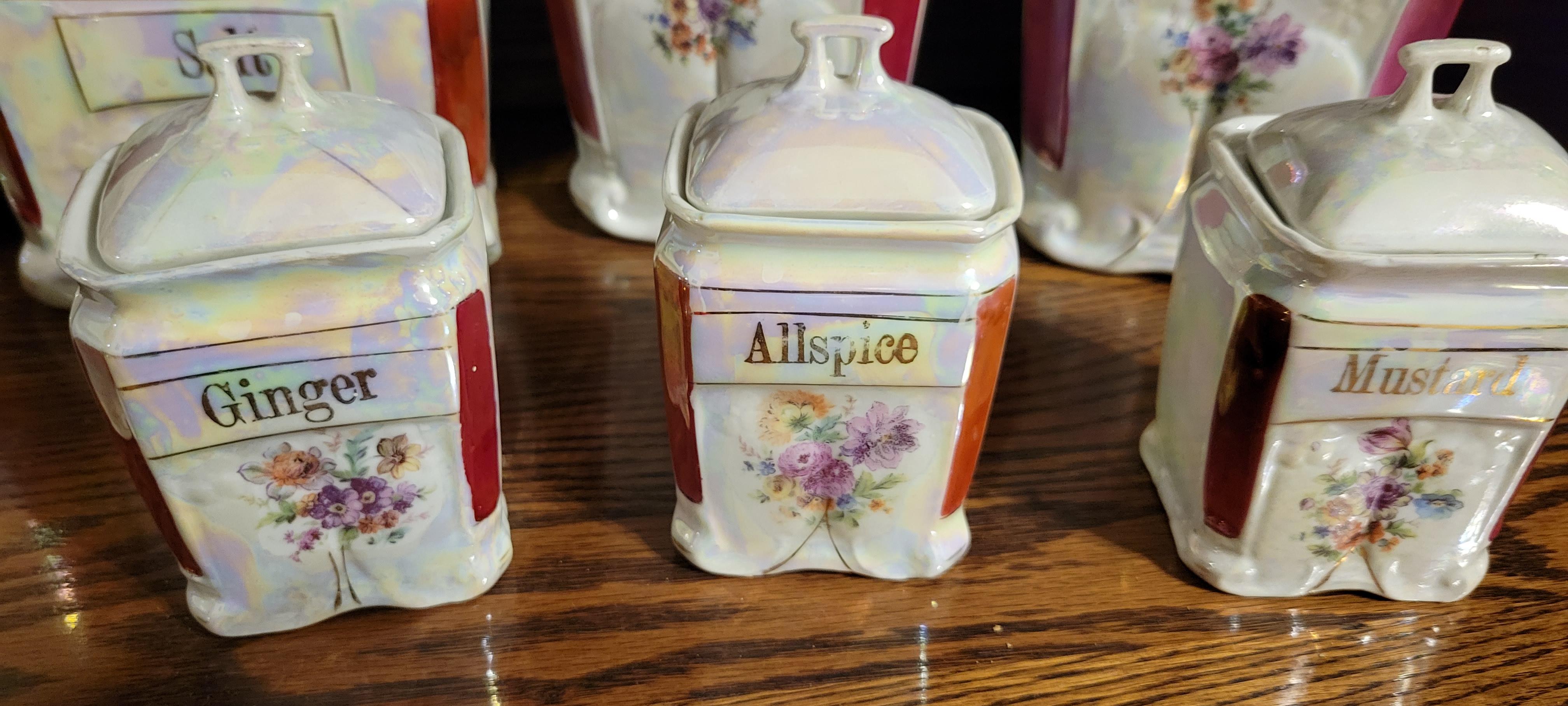 Ensemble de boîtes en porcelaine lustrée allemande ancienne en vente 4