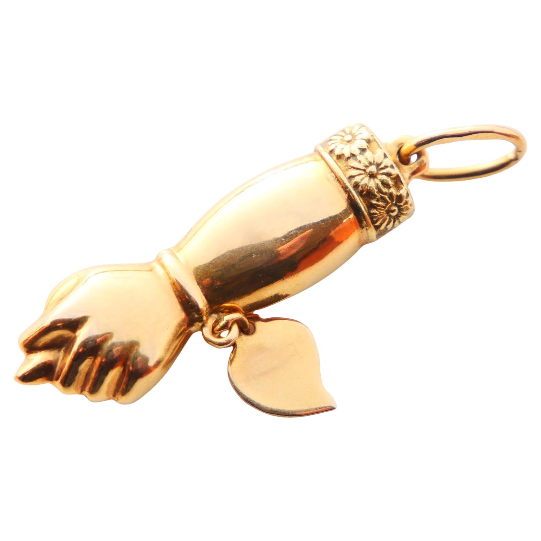 Antique German Mano Fico Pendant solid 18K / 2.66 gr