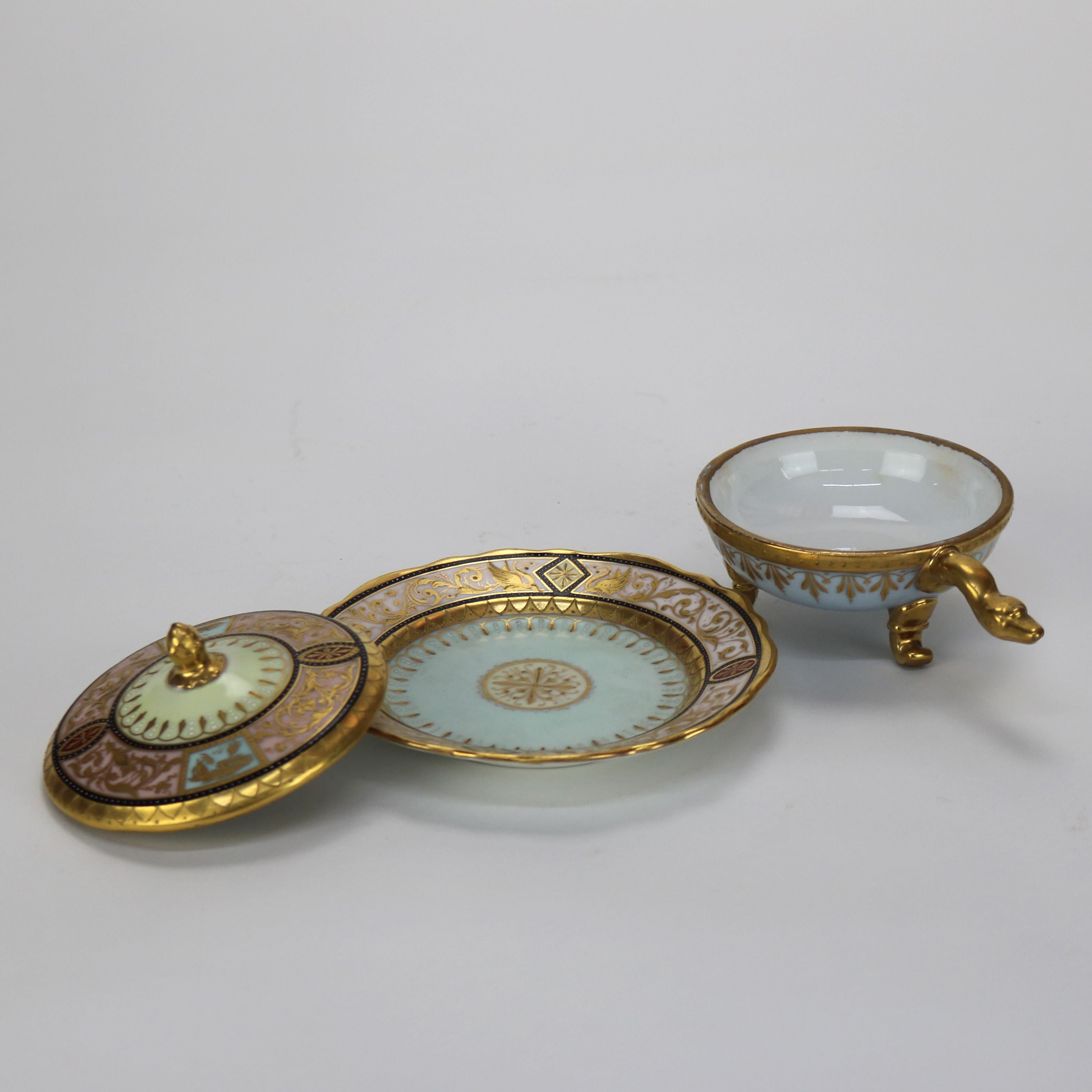 Antiguo Plato Alemán de Meissen Porcelain Pintado a Mano y Dorado con Tapa y Pie C1890 Porcelana