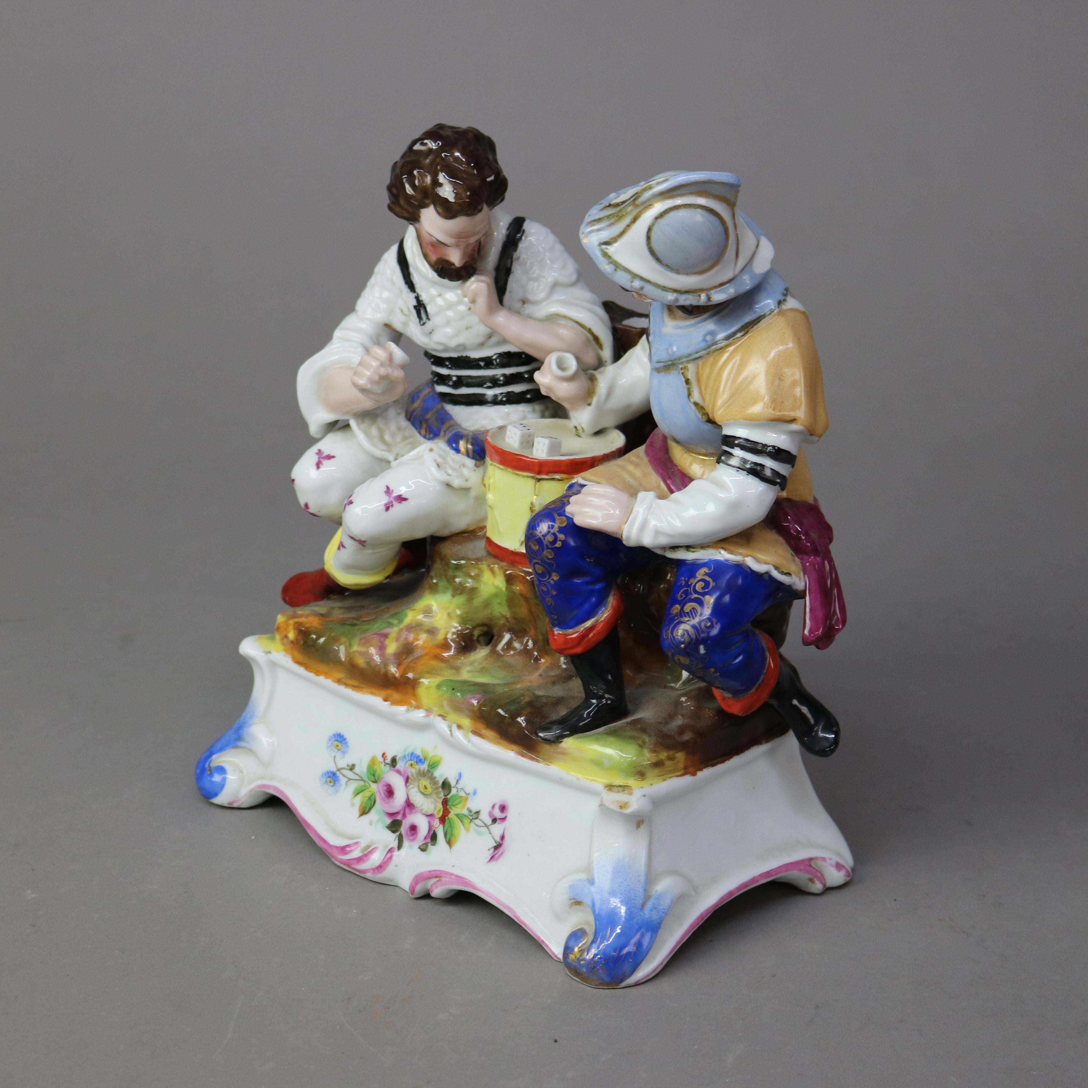 Antike deutsche Meissener Schule Porzellan Würfelwerfer Figural Candle Stand C1890 im Zustand „Gut“ im Angebot in Big Flats, NY