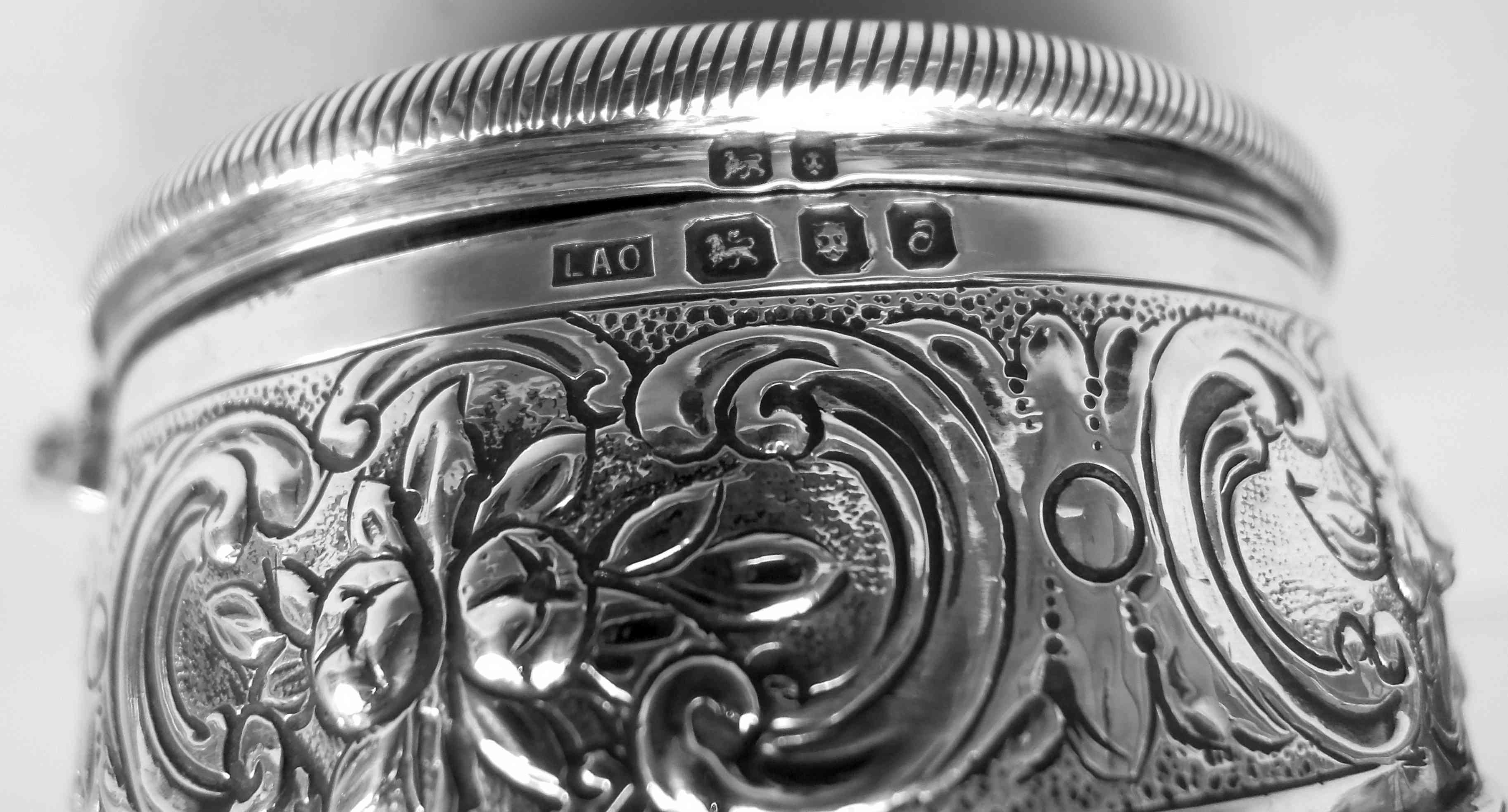 Antique German Neoclassical Silver Trinket Box For Sale 4