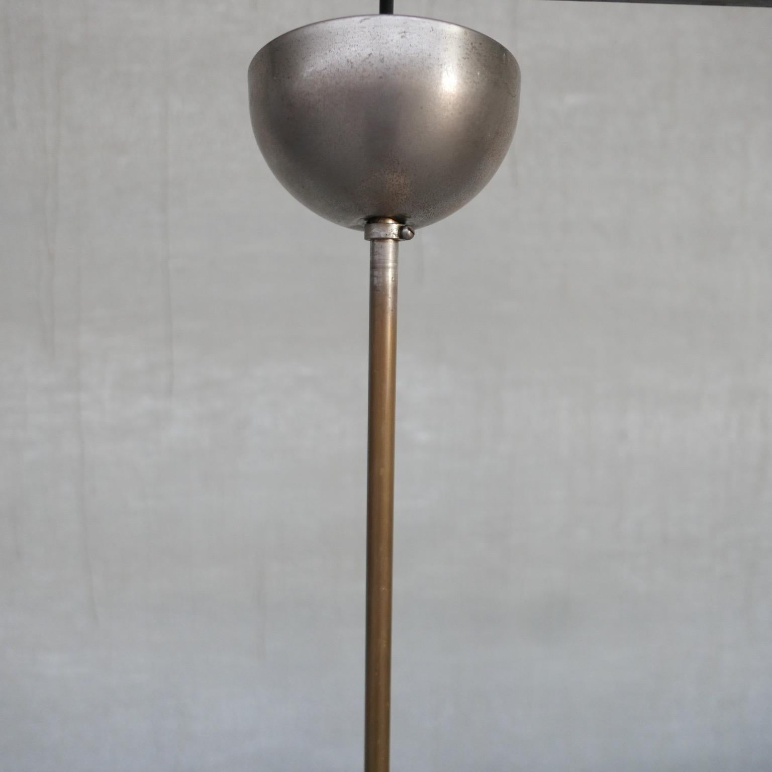 Milieu du XXe siècle Lampe à suspension allemande ancienne en opaline par Kandem en vente