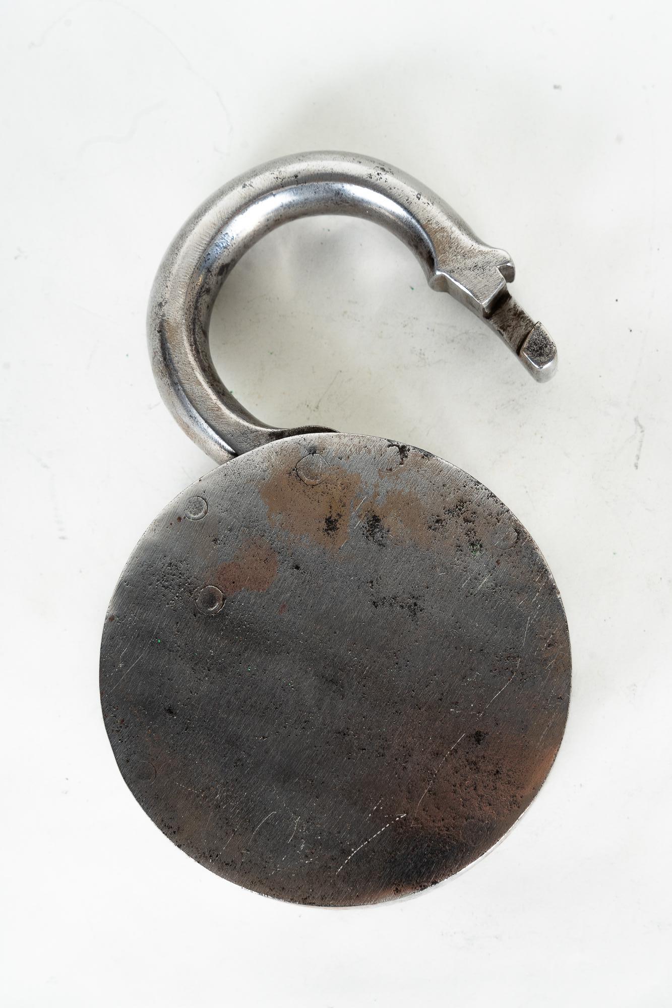 Antiker deutscher Vorhängeschloss „“ F. Sengpiels Patent mit Otiginal Key um 1902 (Frühes 20. Jahrhundert) im Angebot