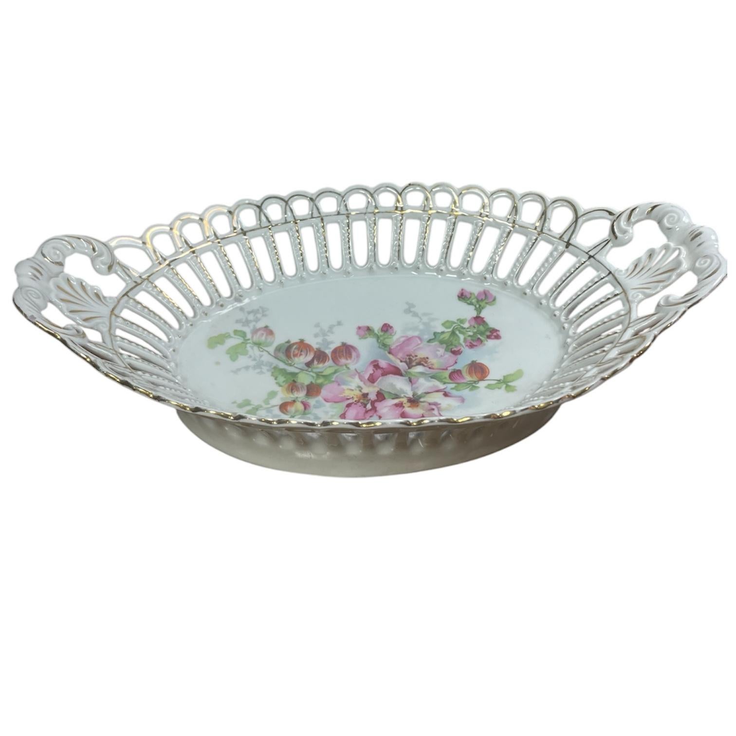 Antiguo plato de porcelana alemana para servir fruta Alemán en venta
