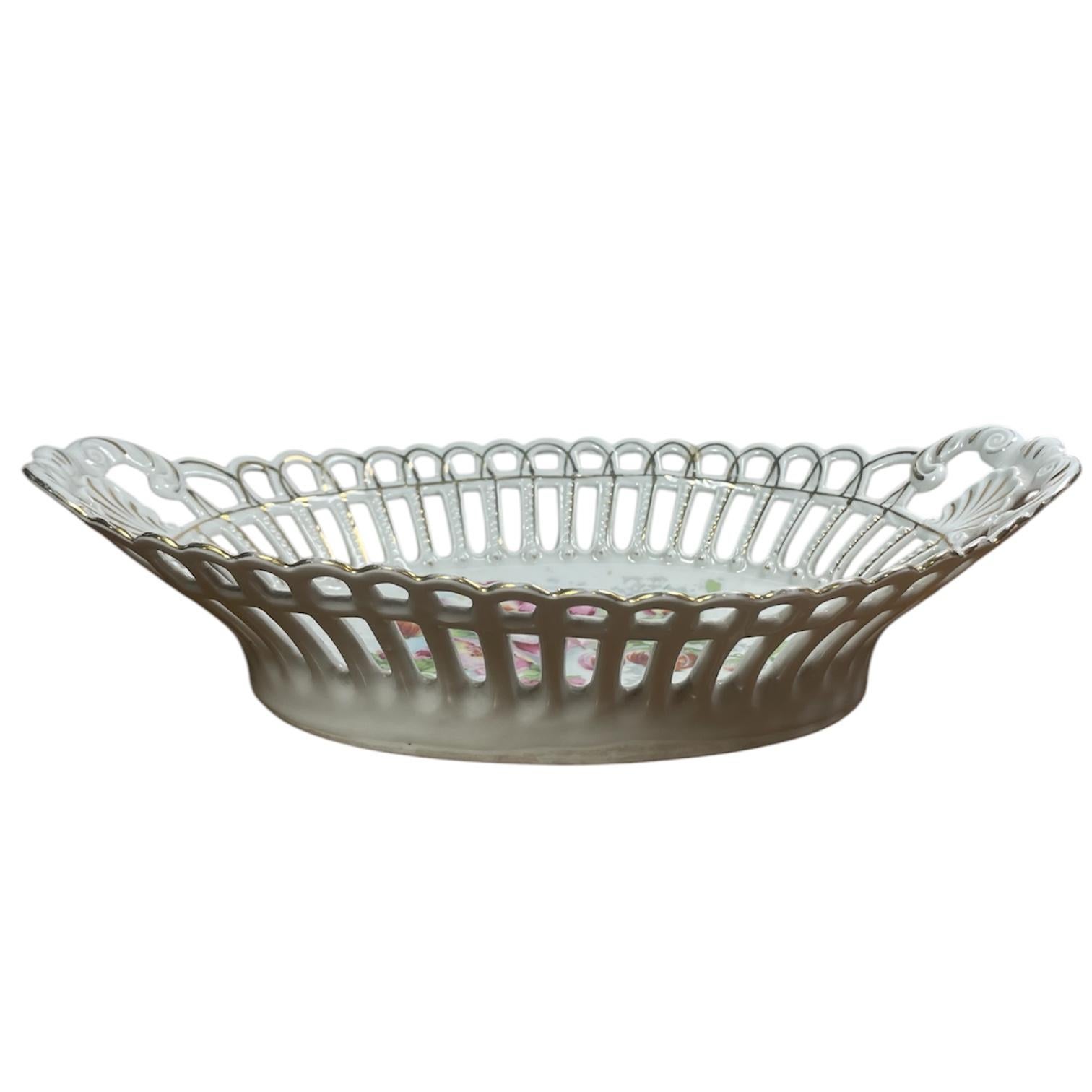 Antiguo plato de porcelana alemana para servir fruta principios del siglo XX en venta