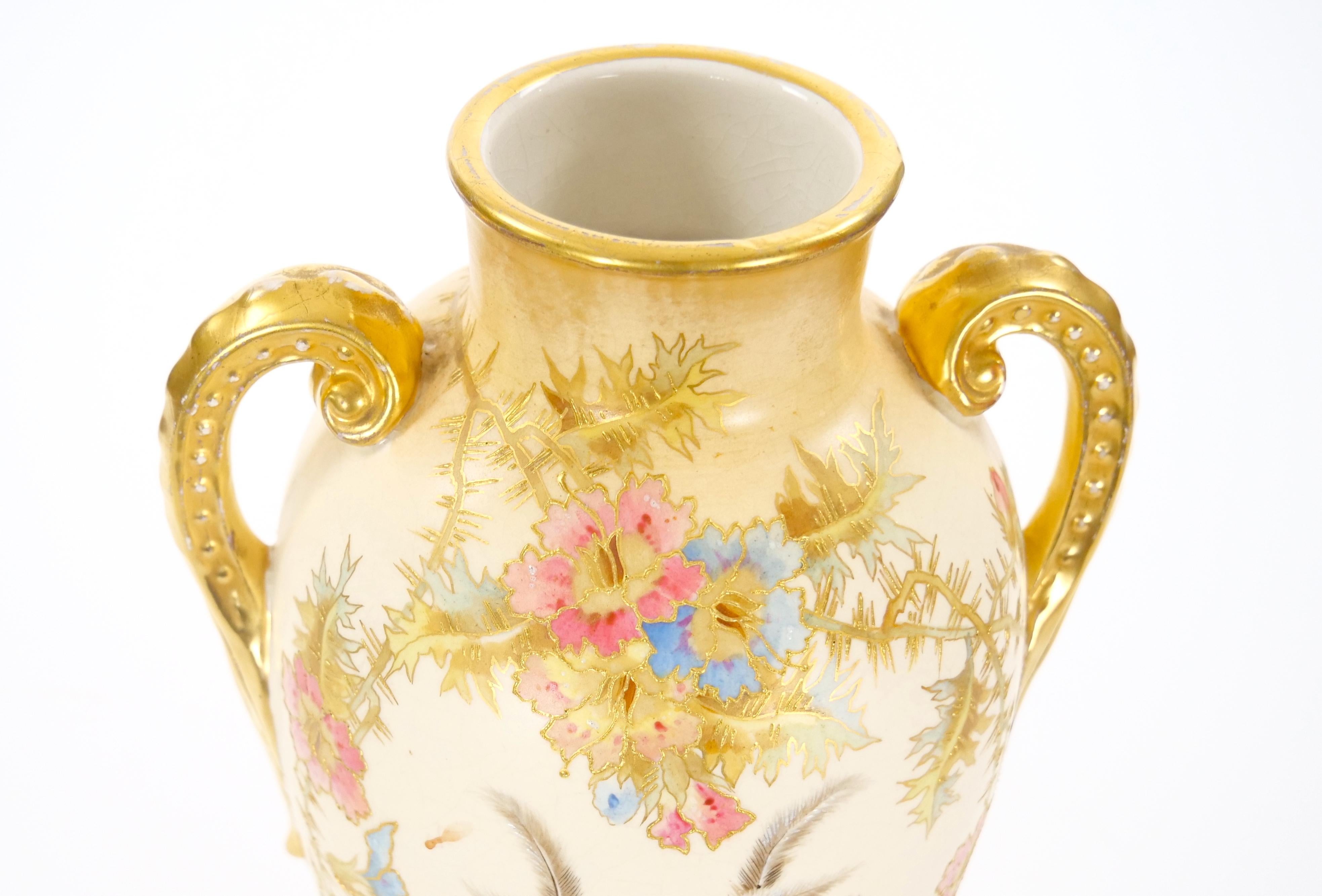 Antike handbemalte / vergoldete dekorative Vase aus deutschem Porzellan im Angebot 4