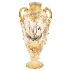 Jarrón decorativo antiguo de porcelana alemana pintada a mano / dorada
