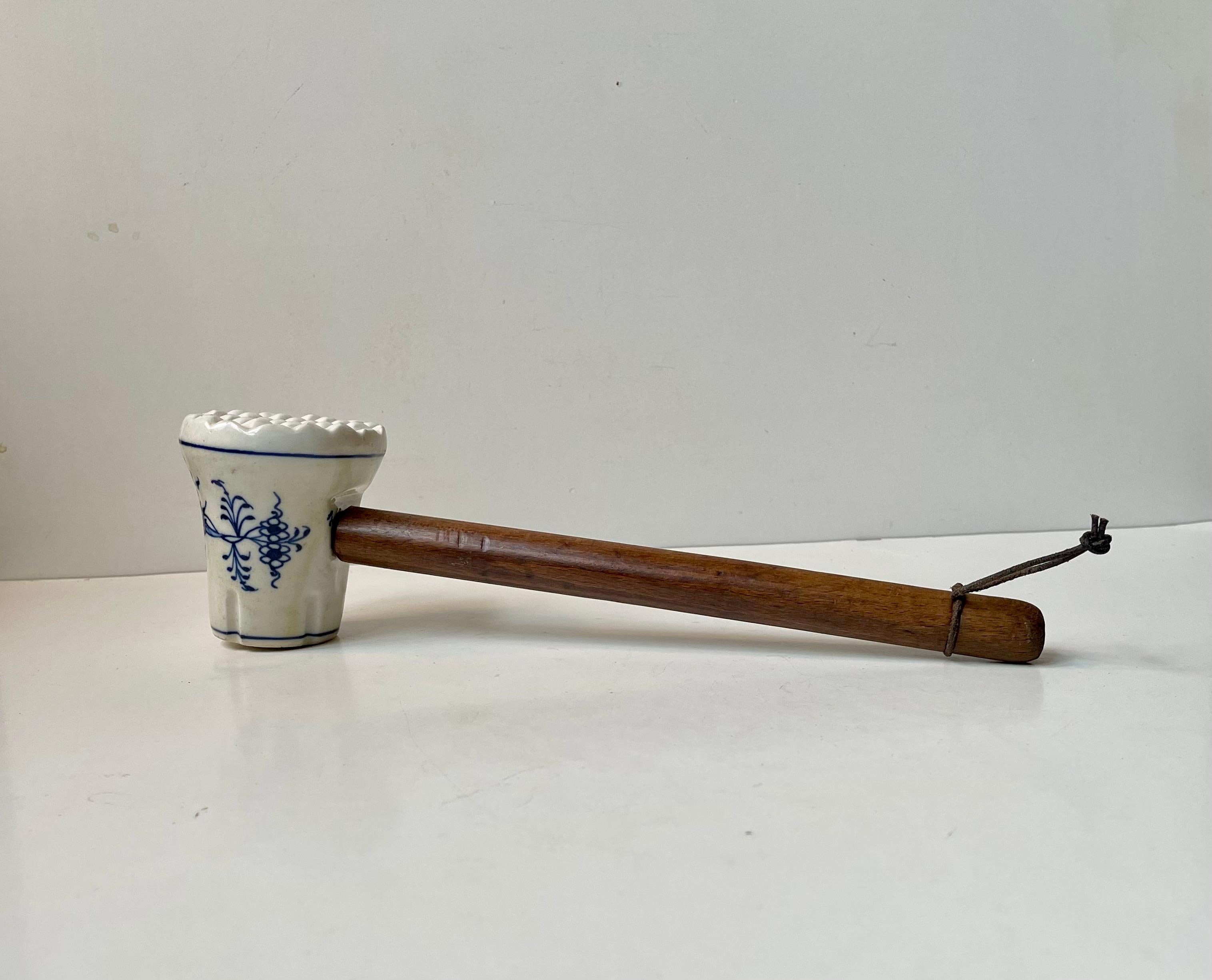 Glazed Antique German Porcelain Meat Hammer in Meissen Blue Onion For Sale