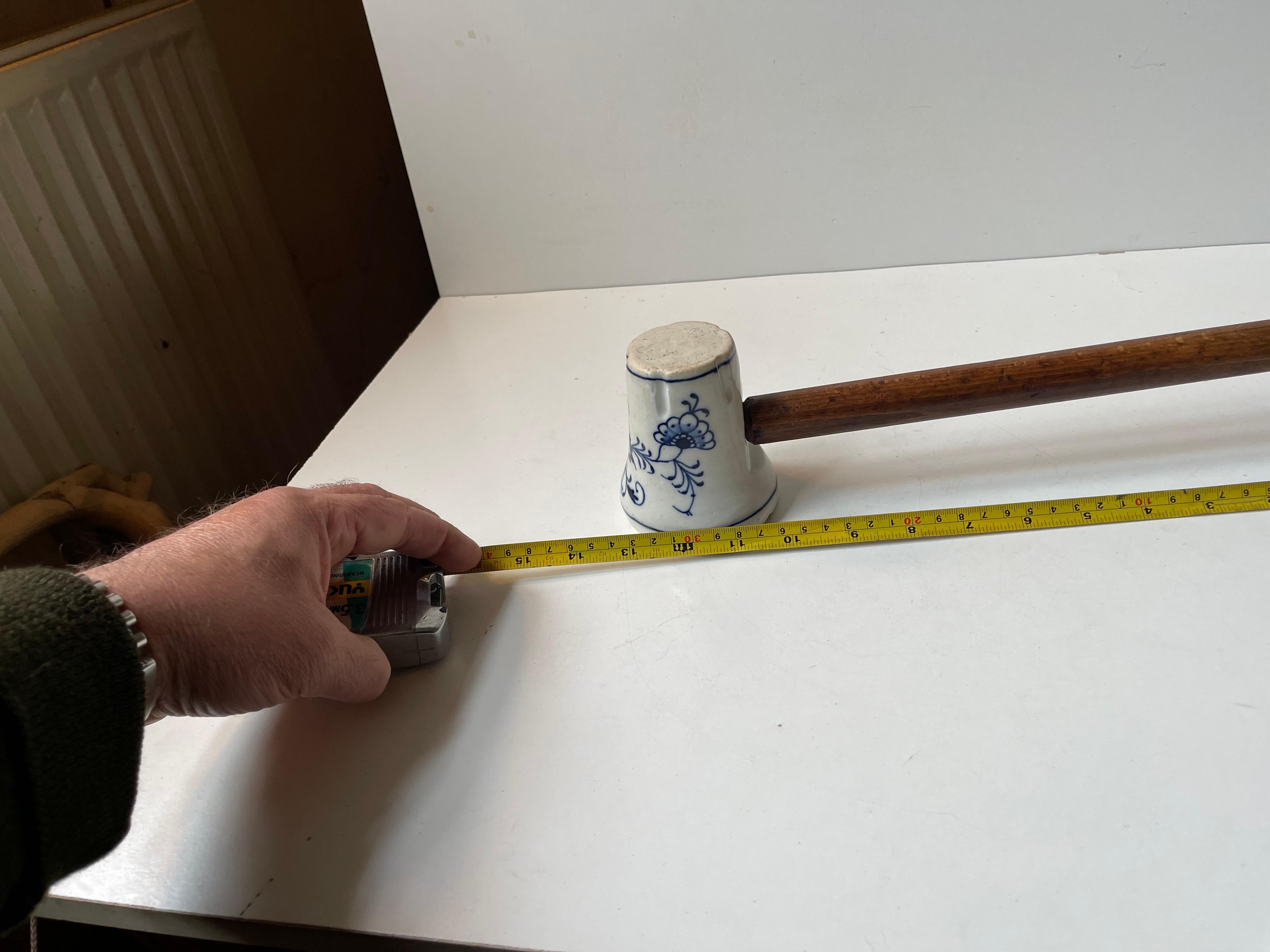 Antique German Porcelain Meat Hammer in Meissen Blue Onion For Sale 3