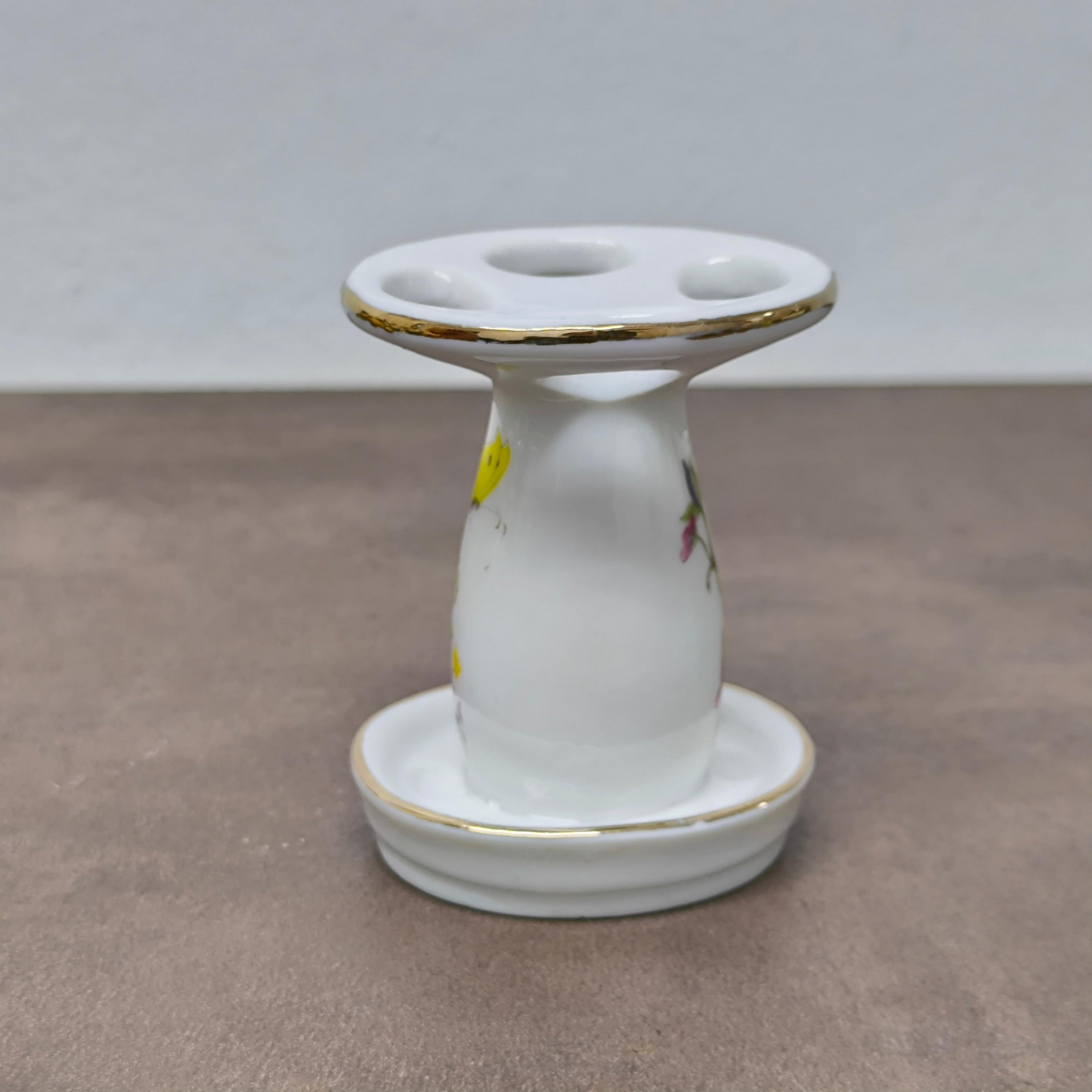 Ancien porte-sel et poivre en porcelaine allemande et vase à fleurs - Cadeau prêt à l'emploi en vente 6