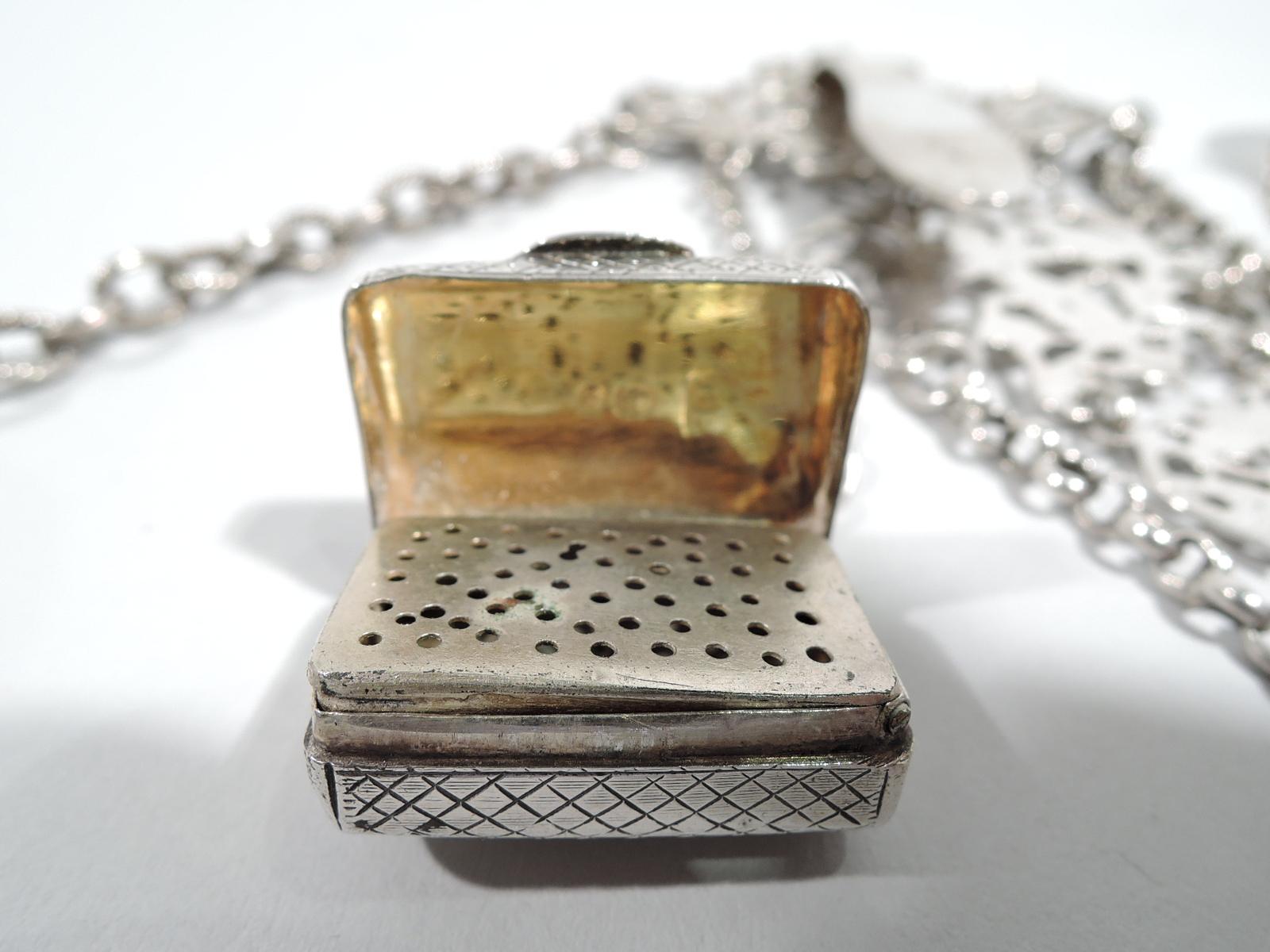 Antike deutsche Damen- Chatelaine aus Silber im Renaissance-Revival-Stil 1