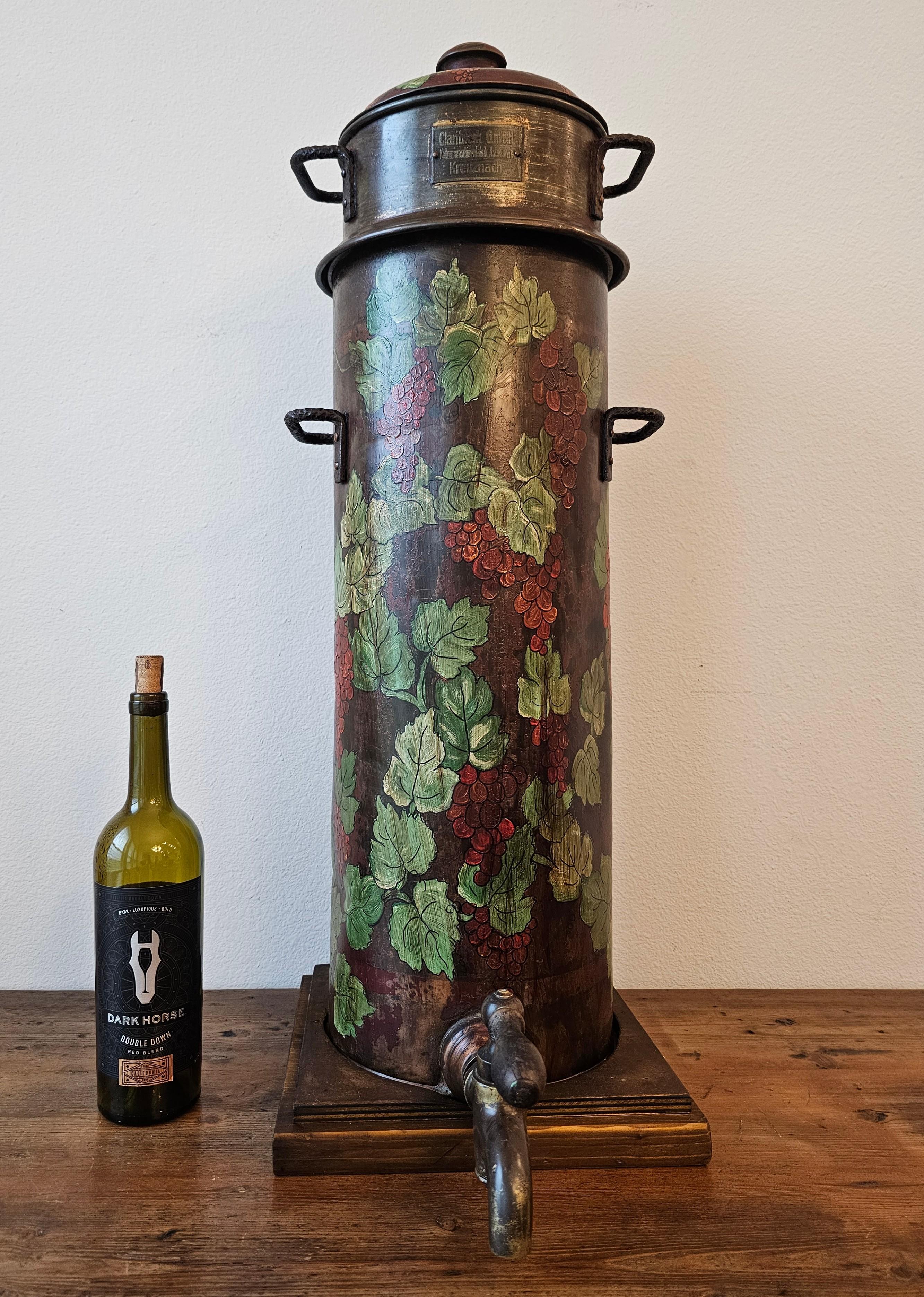 Antico filtro per vino dipinto della cantina tedesca della Valle del Reno di Claritwerk in vendita 12