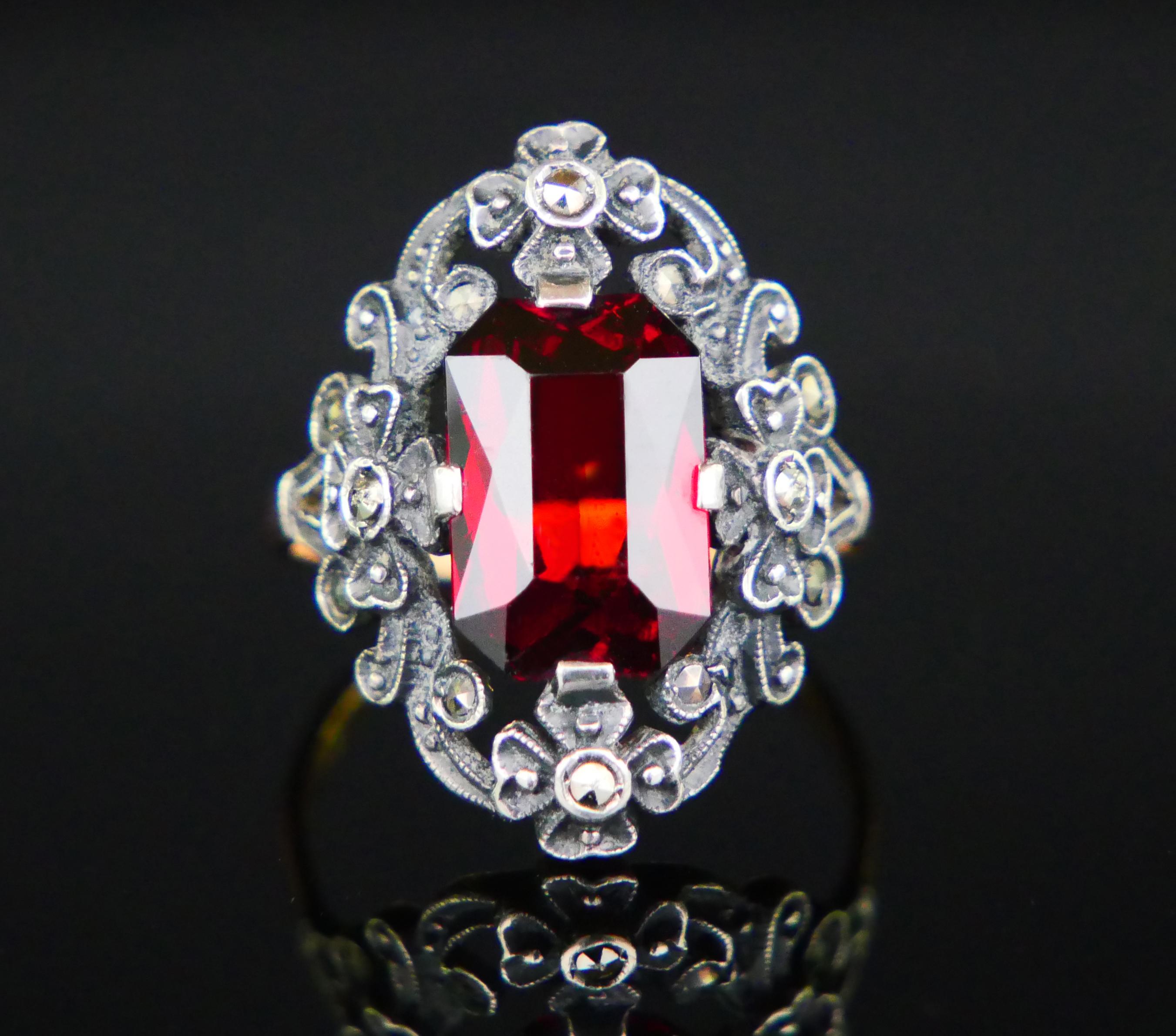Baroque Revival Antique German Ring Garnet solid 18K Gold Silver Ø 5.25 US/ 3.9 gr For Sale