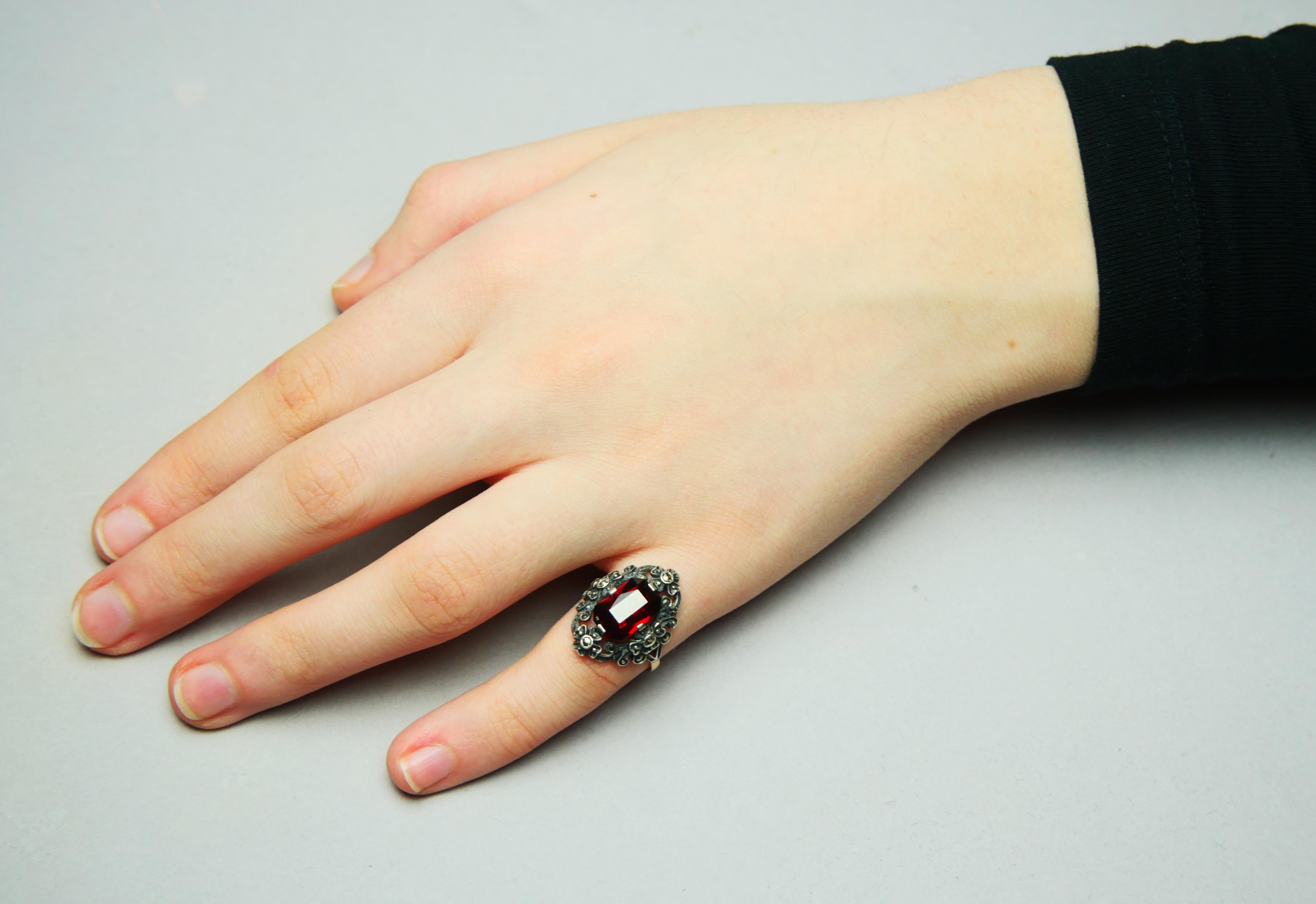 Antique German Ring Garnet solid 18K Gold Silver Ø 5.25 US/ 3.9 gr For Sale 1