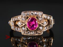 Antiker deutscher Ring mit einem natürlichen Rubin von 0,7 Karat und Diamanten, aus massivem 18-karätigem Gold, Ø US 7,25 / 3,6 g