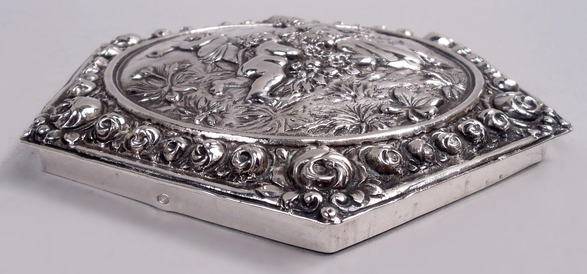 20ième siècle Ancienne boîte à bijoux allemande Rococo Flowers & Frolics Silver en vente