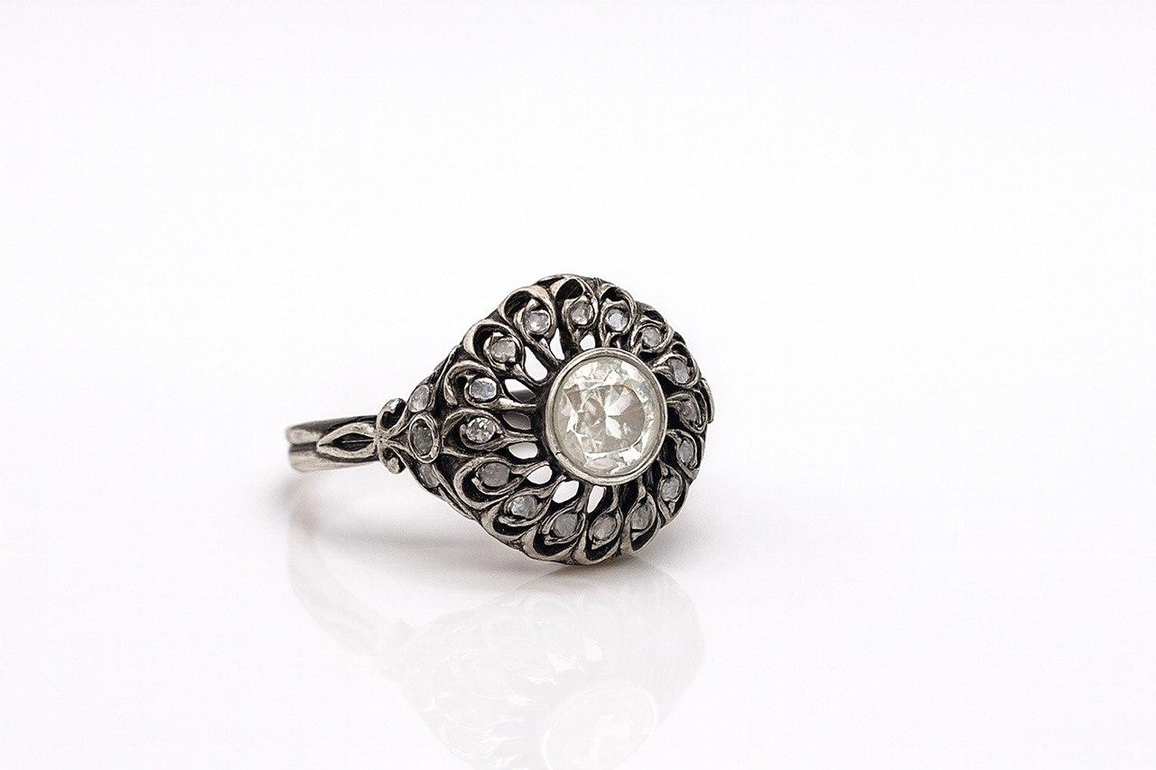 Bague ancienne allemande en forme de rose . en vente 2