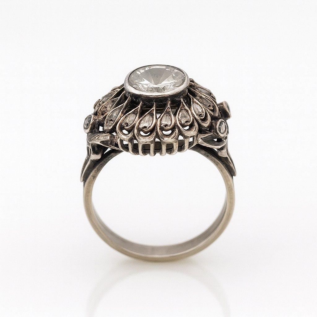 Bague ancienne allemande en forme de rose . en vente 3