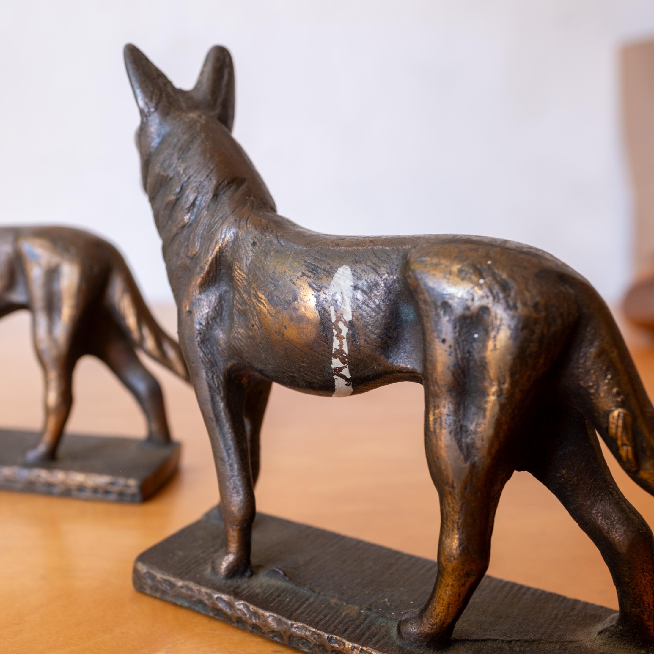 Antico fermalibri tedesco Sheppard con sculture in bronzo in vendita 7