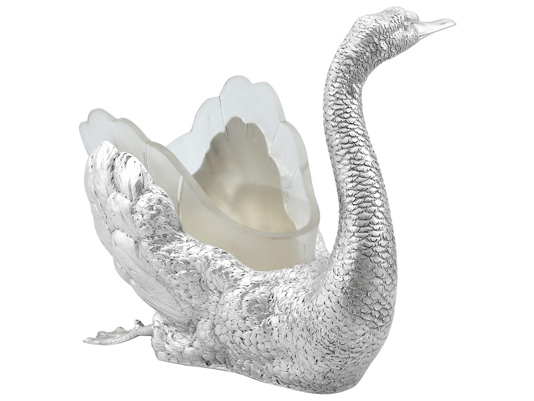 Early 20th Century 1910s German Silver and Glass Swan Dish / Centrepiece For Sale