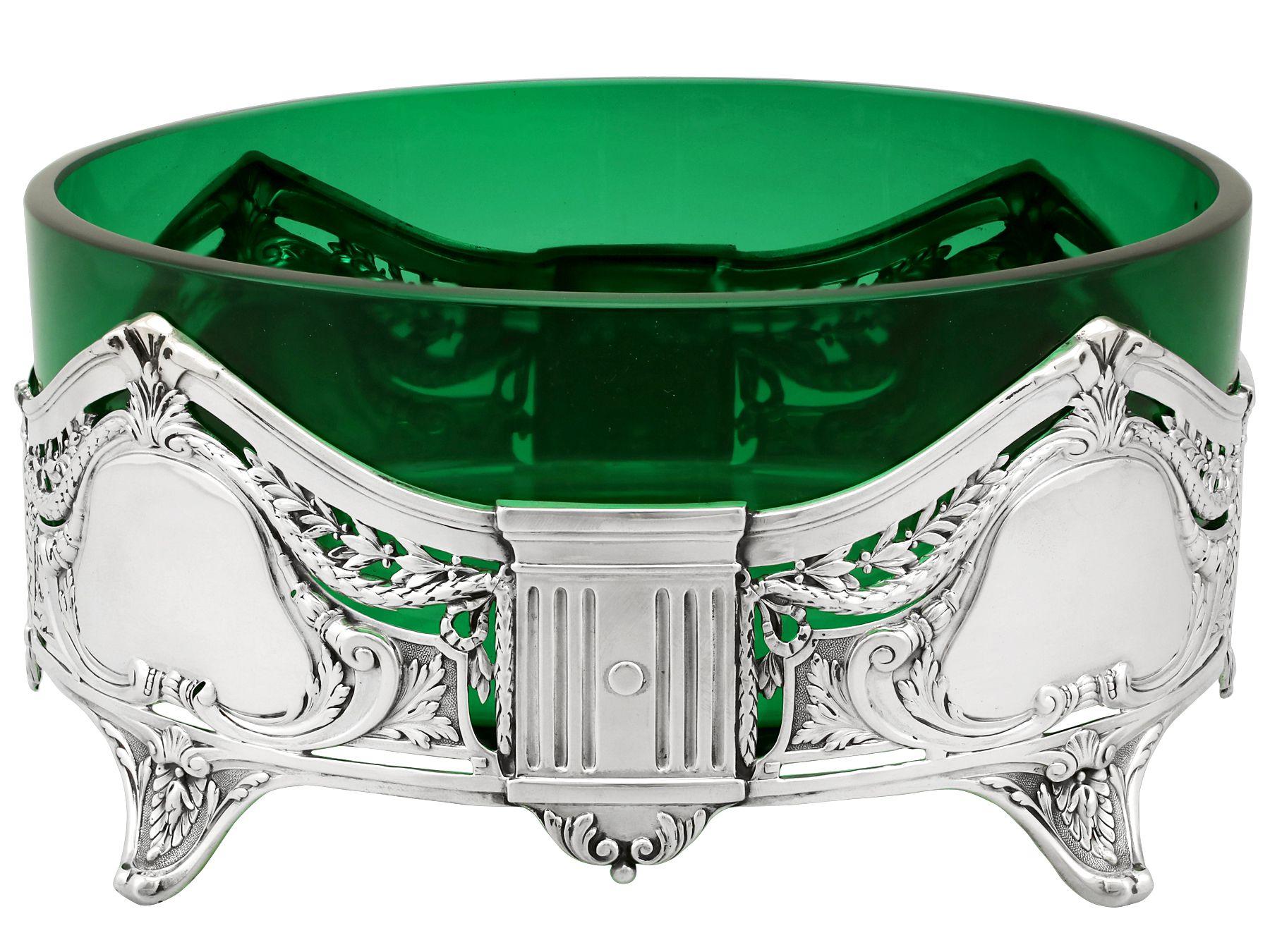 Early 20th Century Antique Art Nouveau Style Silver and Green Glass Centrepiece Dishes For Sale