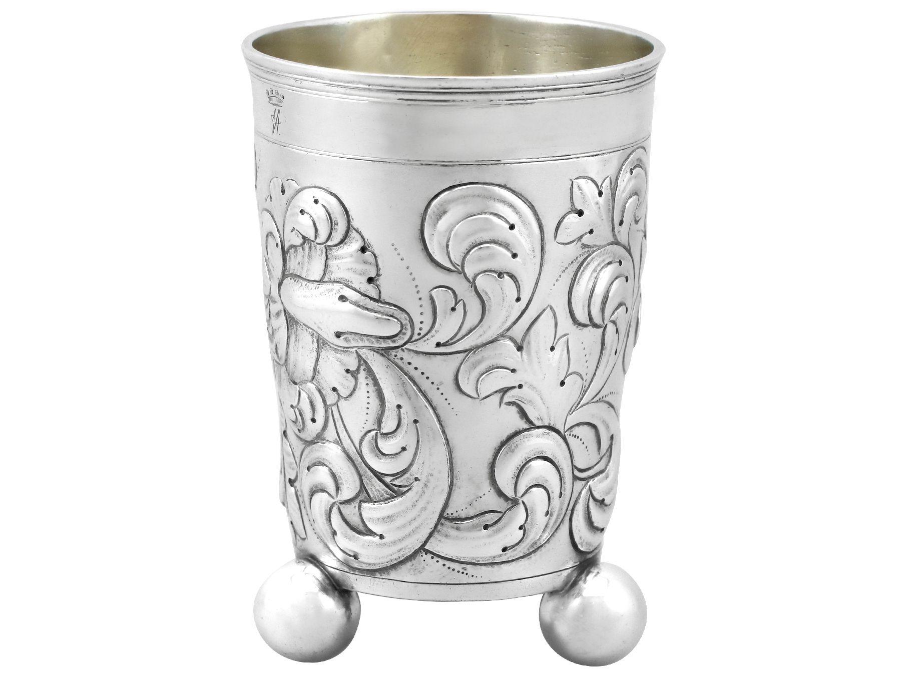 Vaso de plata alemán antiguo de 1800 Alemán en venta