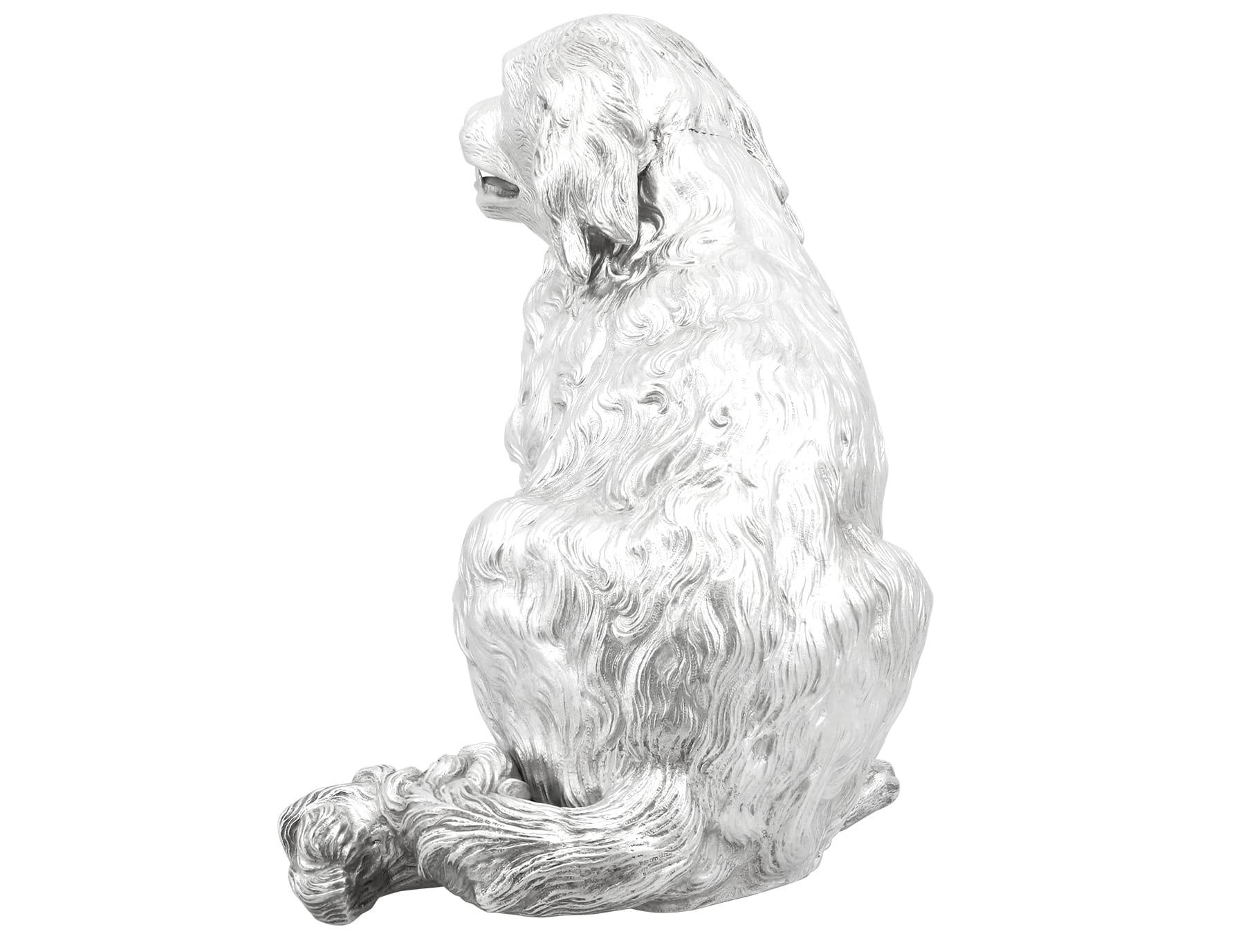 Argento Antica zuccheriera tedesca d'argento a forma di cane Circa 1890 in vendita