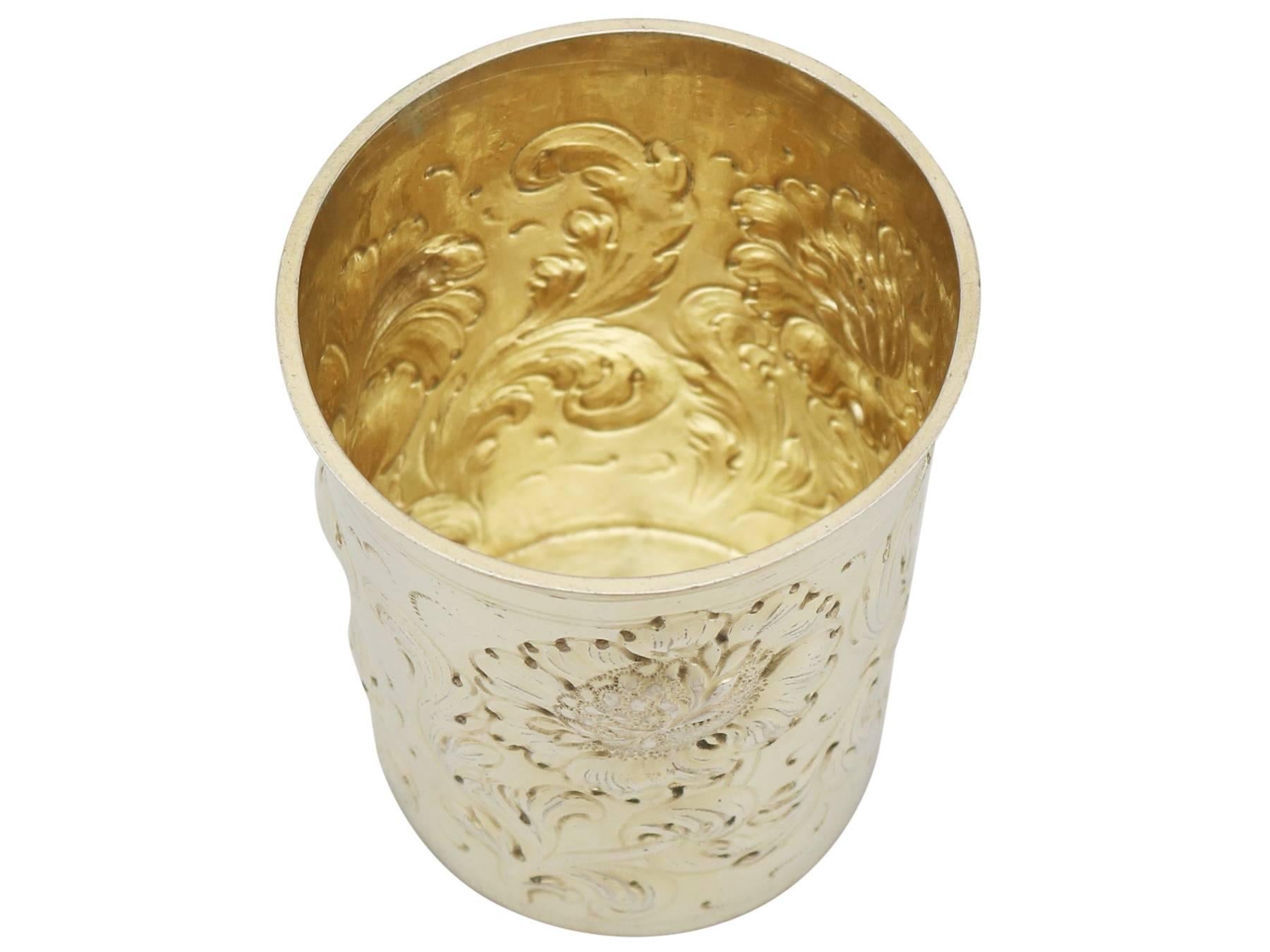 Antiker deutscher vergoldeter Silberbecher aus dem 18. Jahrhundert (Vergoldet) im Angebot