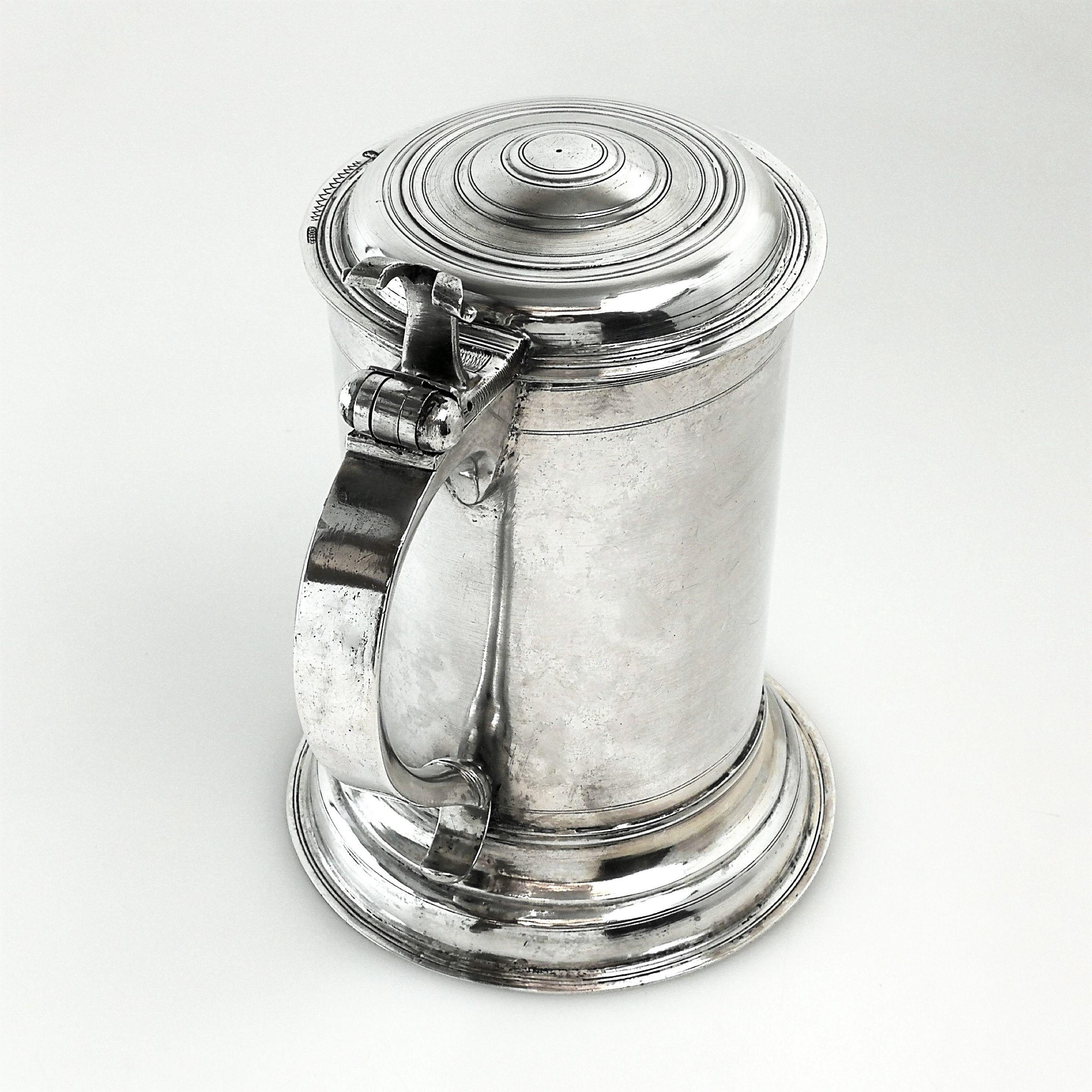 Antique German Silver Lidded Tankard / Beer Mug Berlin c 1700 early 18th century 1