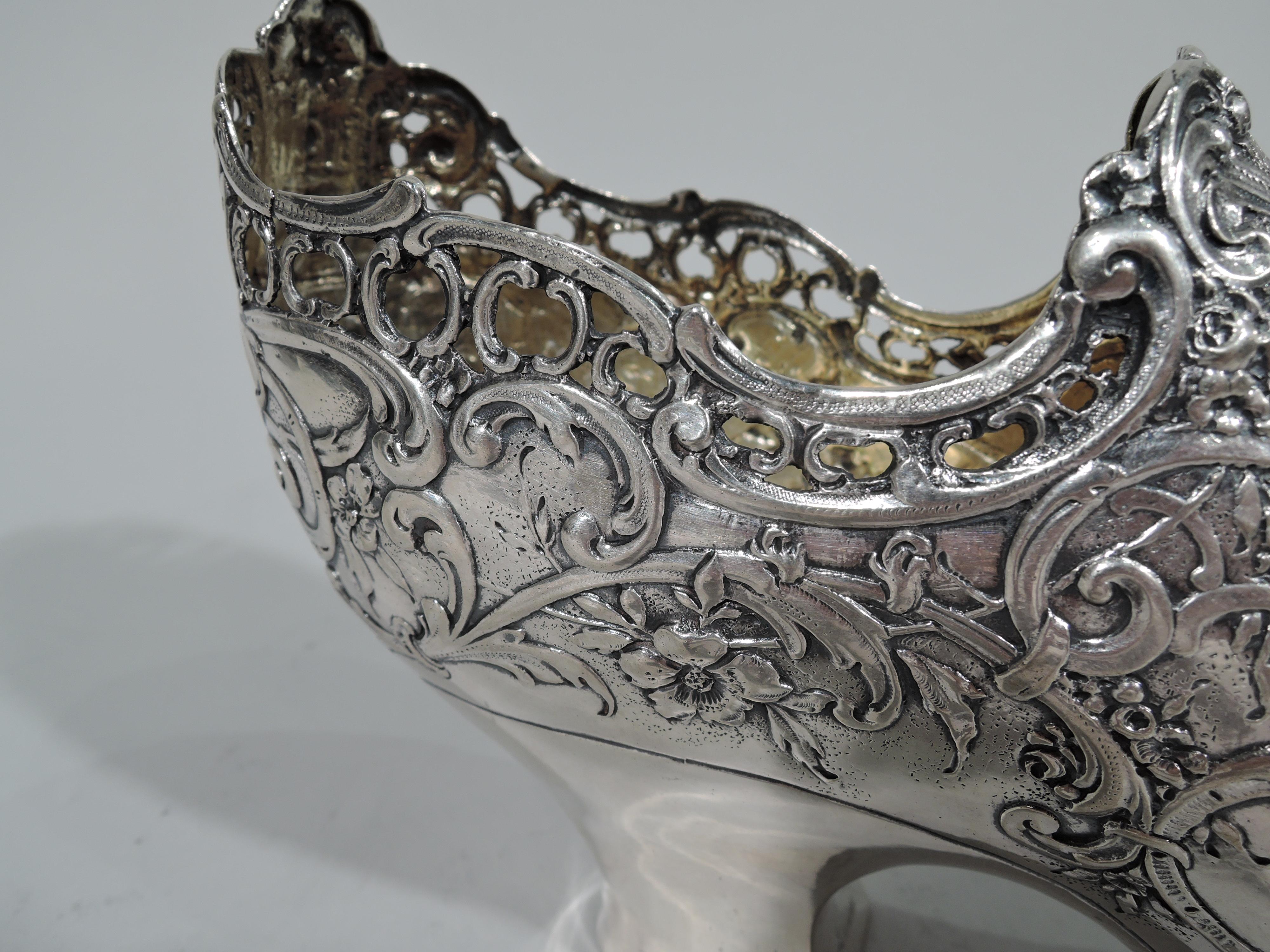 Antiker deutscher Silberschuh mit elfenbeinfarbener Zehe und Fantasie (Deutsch)