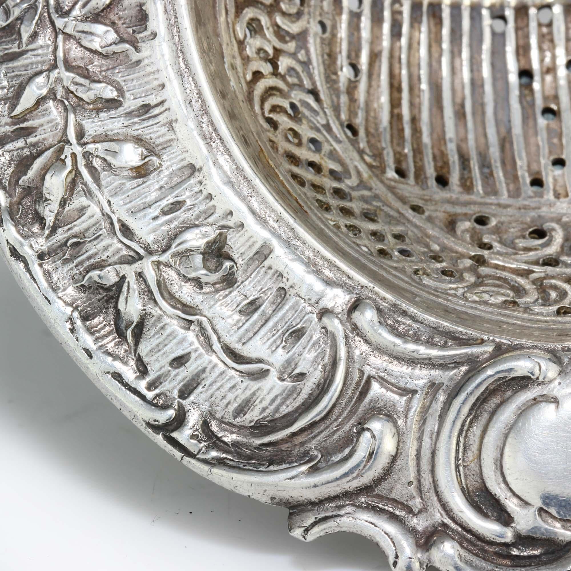Edwardian Antique German Silver Tea Strainer Decorated with Lady and Gentleman For Sale