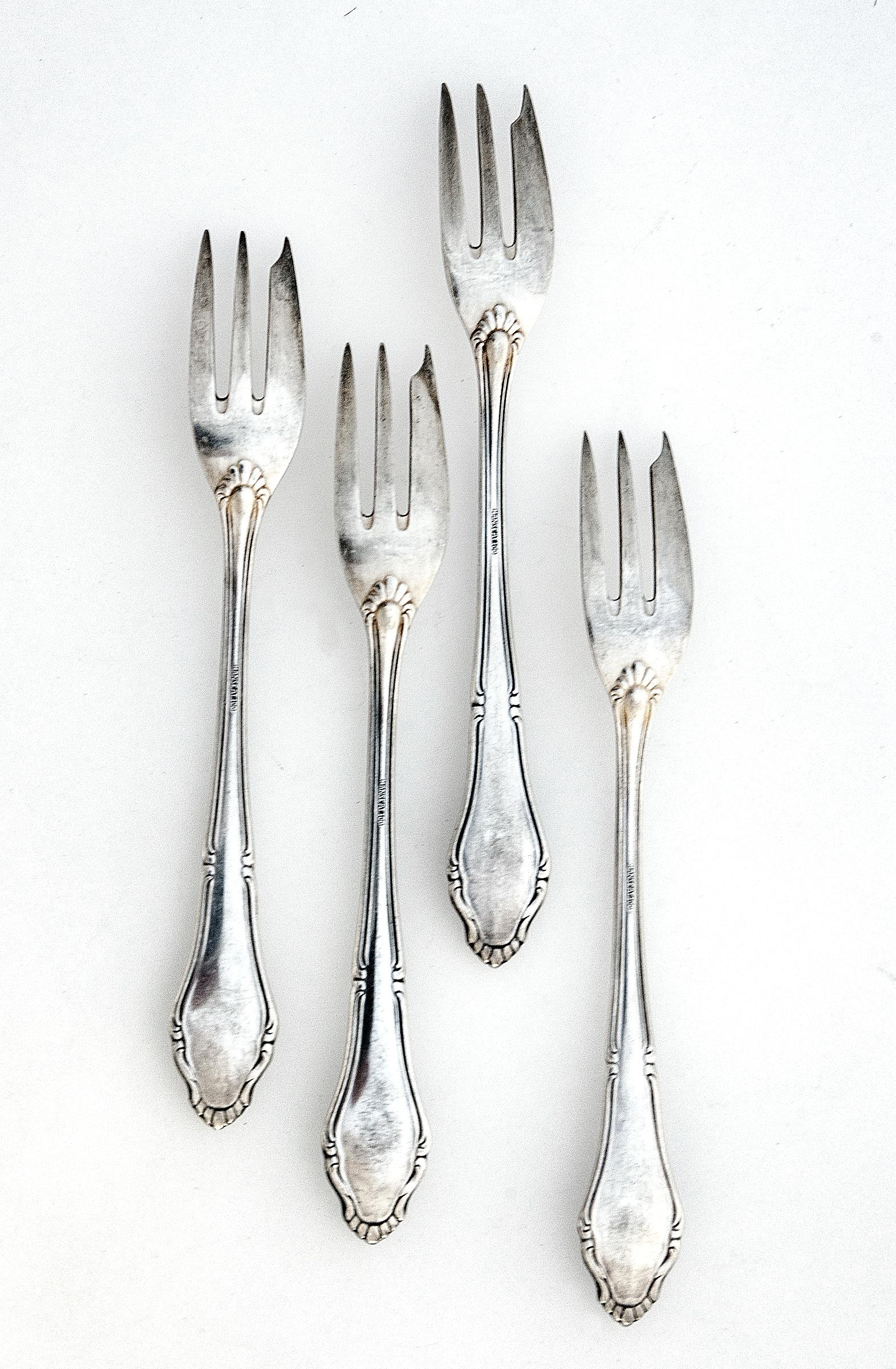 Antique German Silverplate Cake Server & Cake Fork; Set of 9 In Good Condition For Sale In Malibu, CA