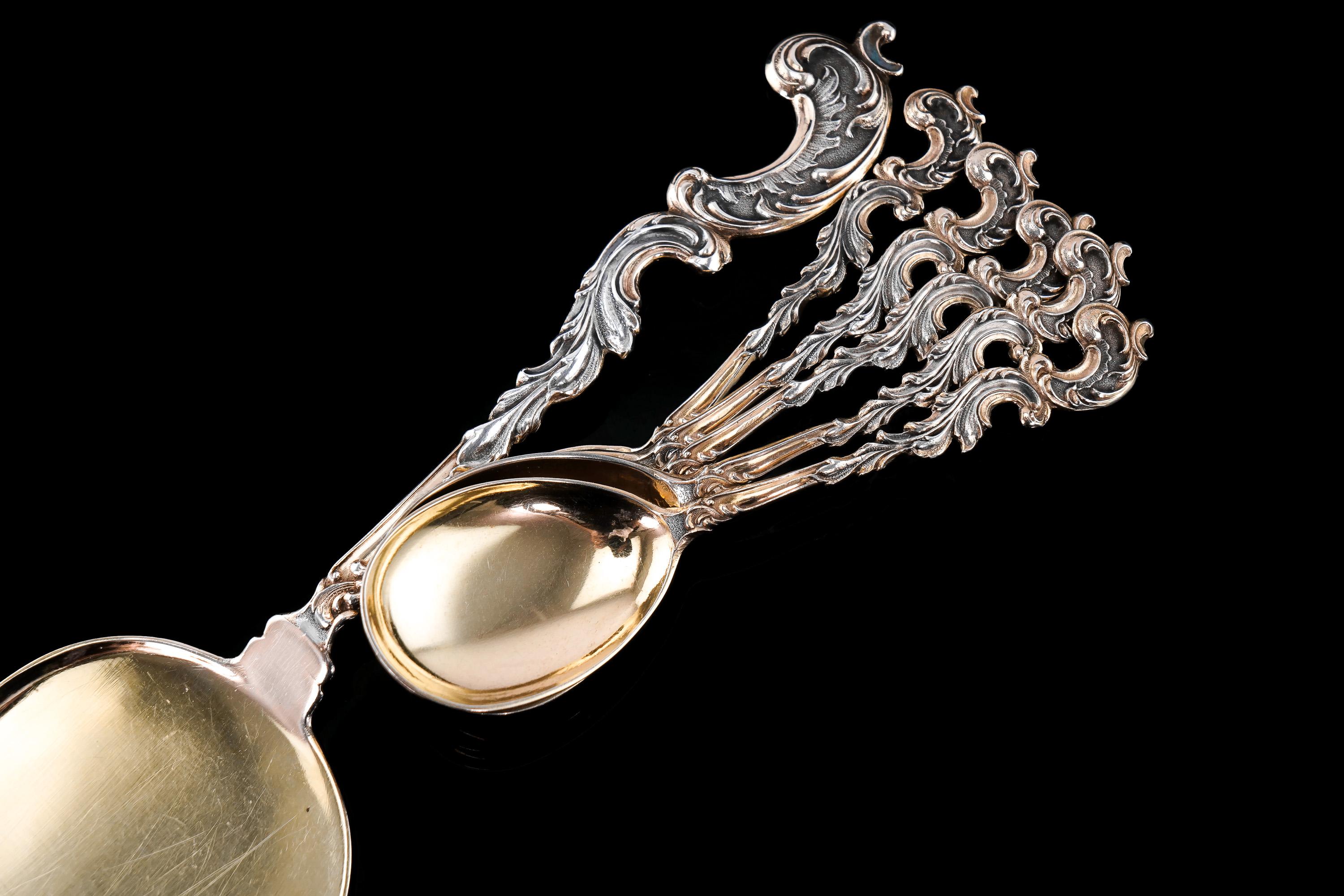 Antique German Solid Silver Icecream Server & Spoons in Rococo Style - c.1900 For Sale 9