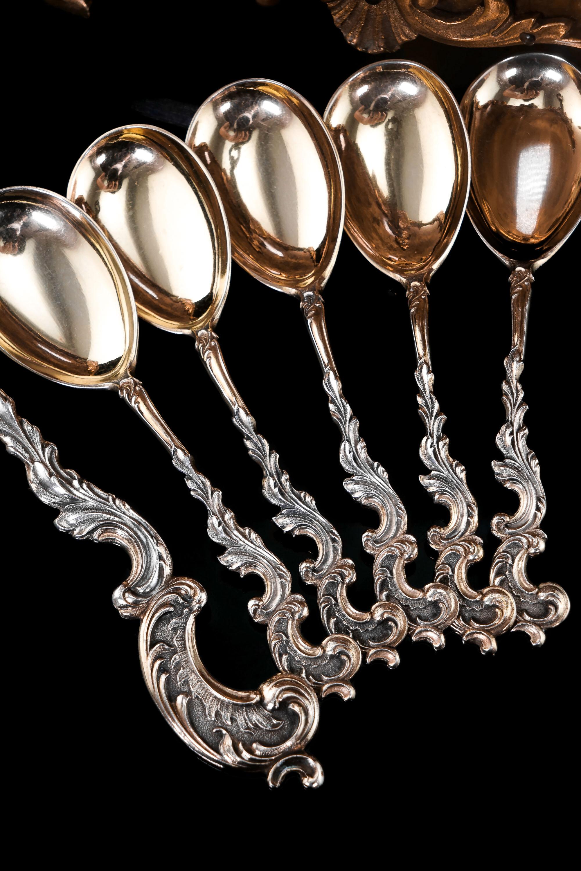 Antique German Solid Silver Icecream Server & Spoons in Rococo Style - c.1900 For Sale 12